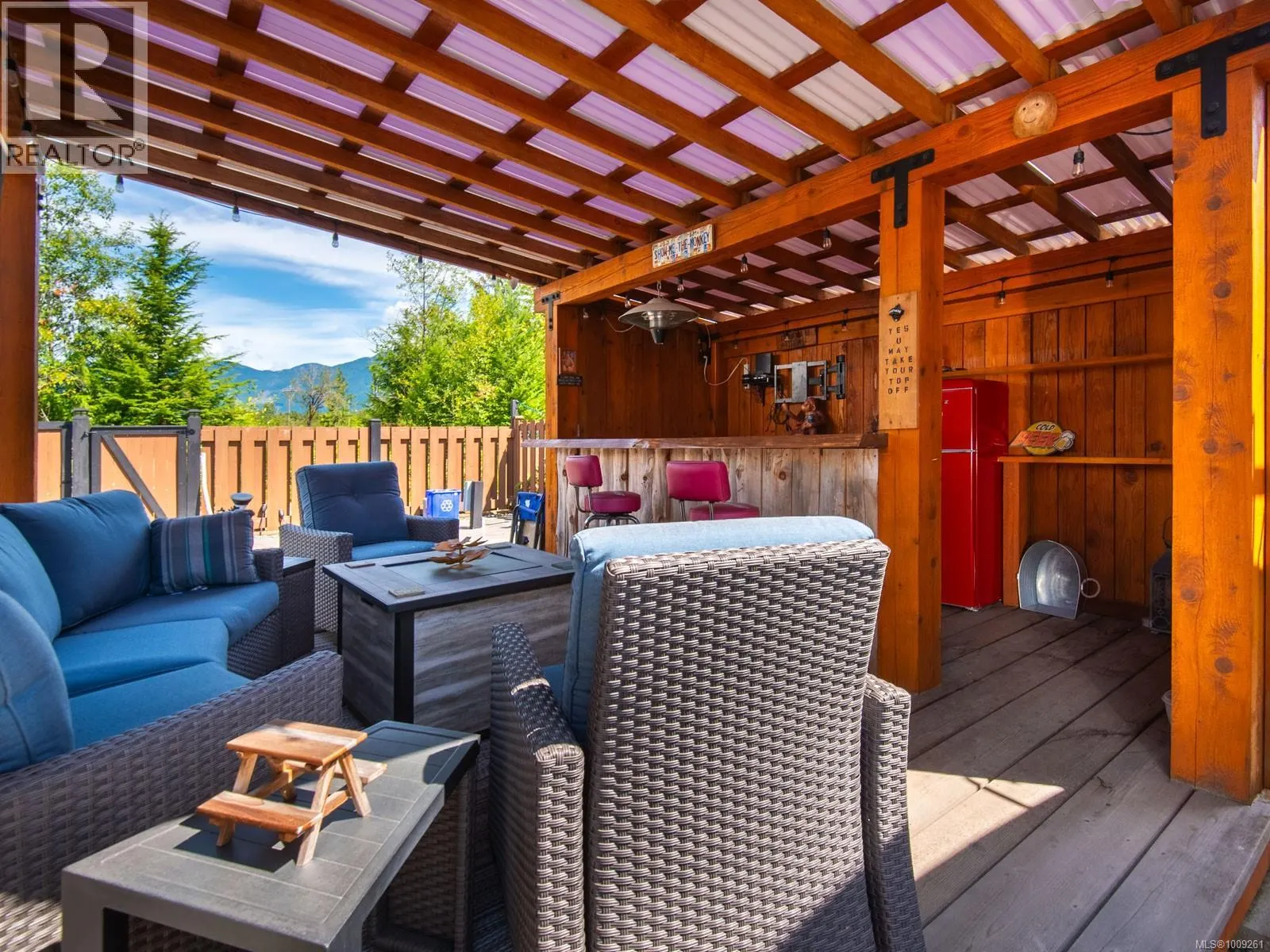 38 10750 Central Lake Rd