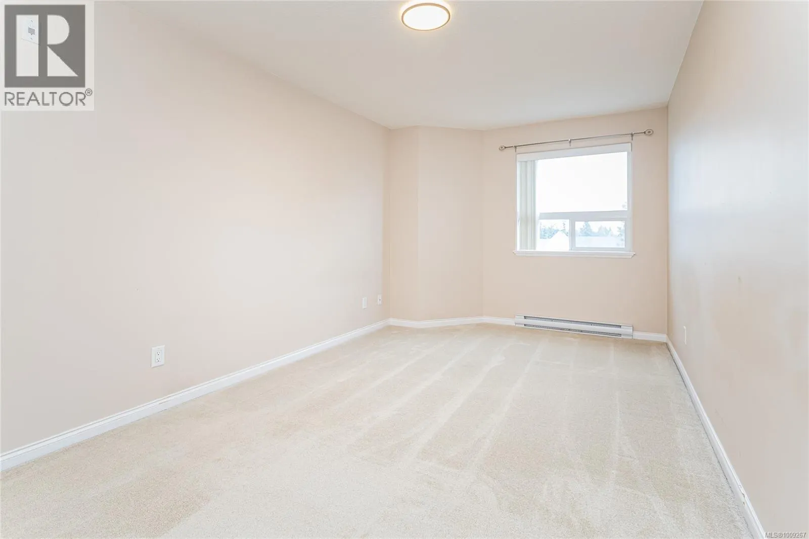 107 1633 Dufferin Cres