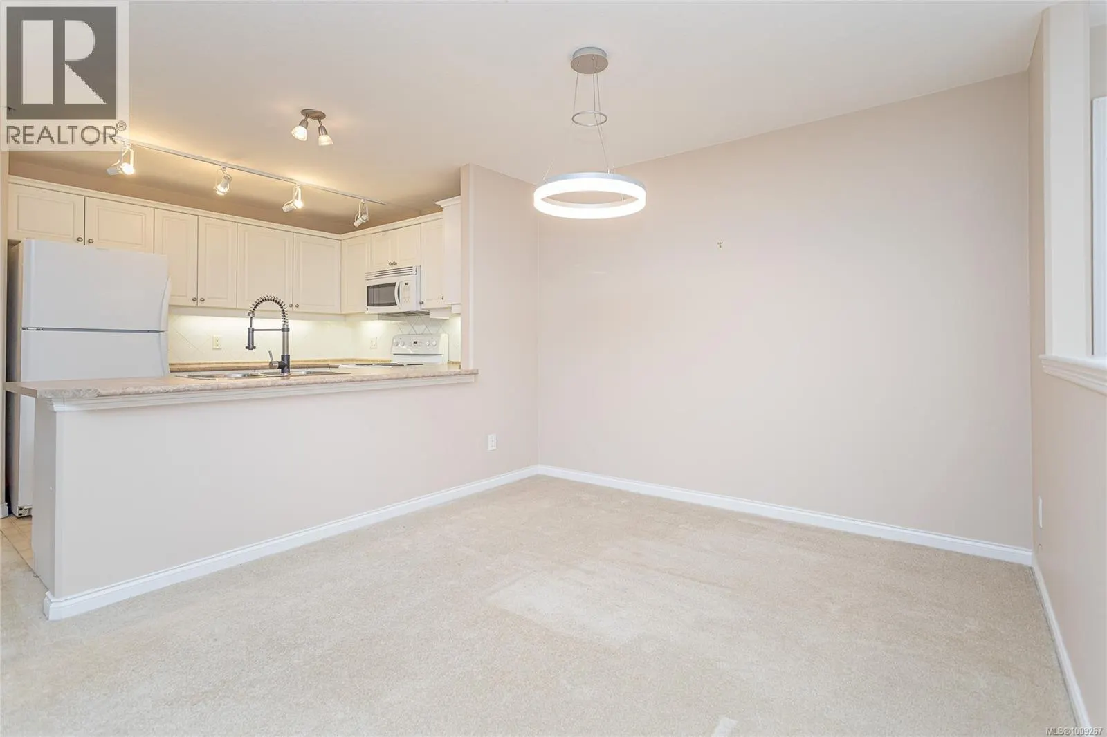 107 1633 Dufferin Cres