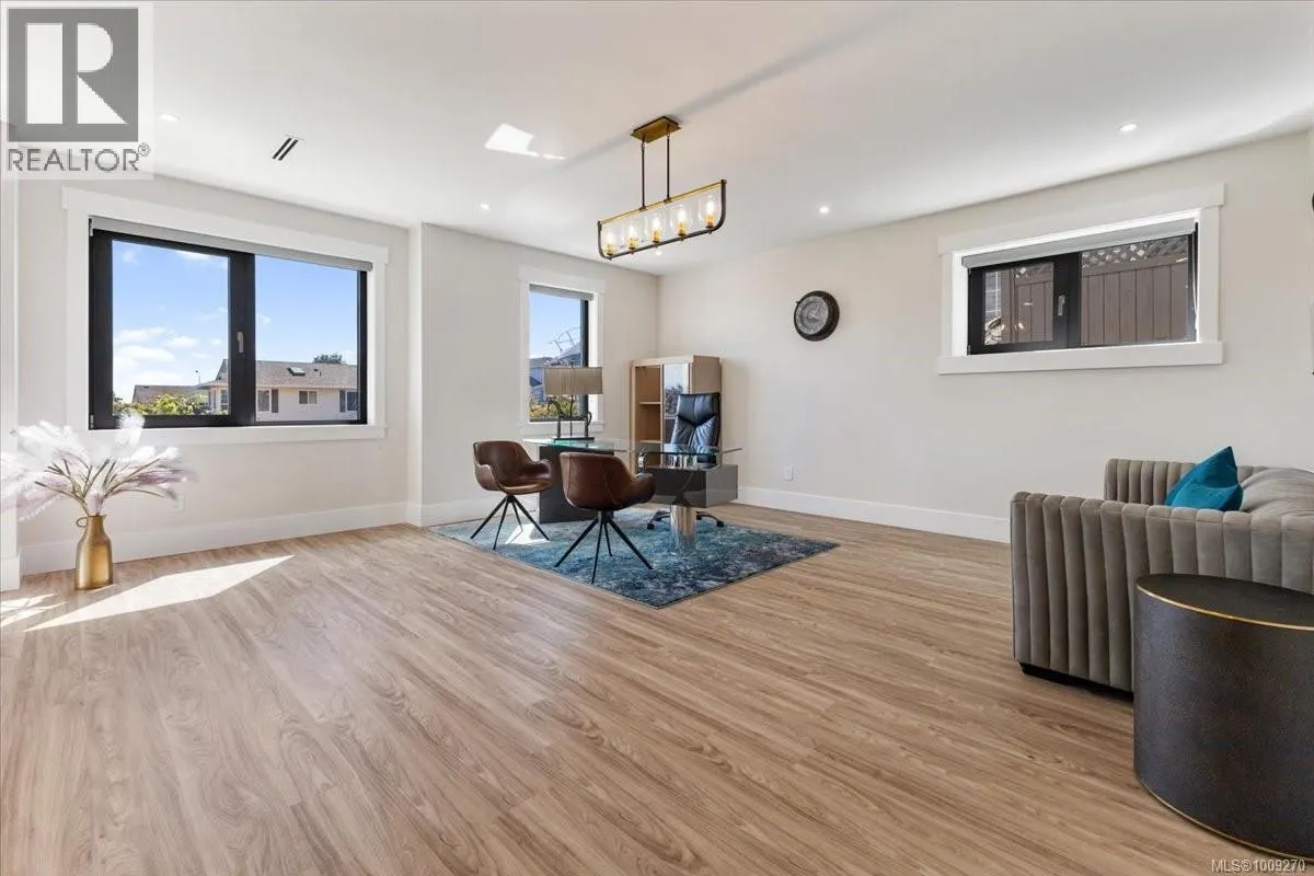 116 Sharon Pl