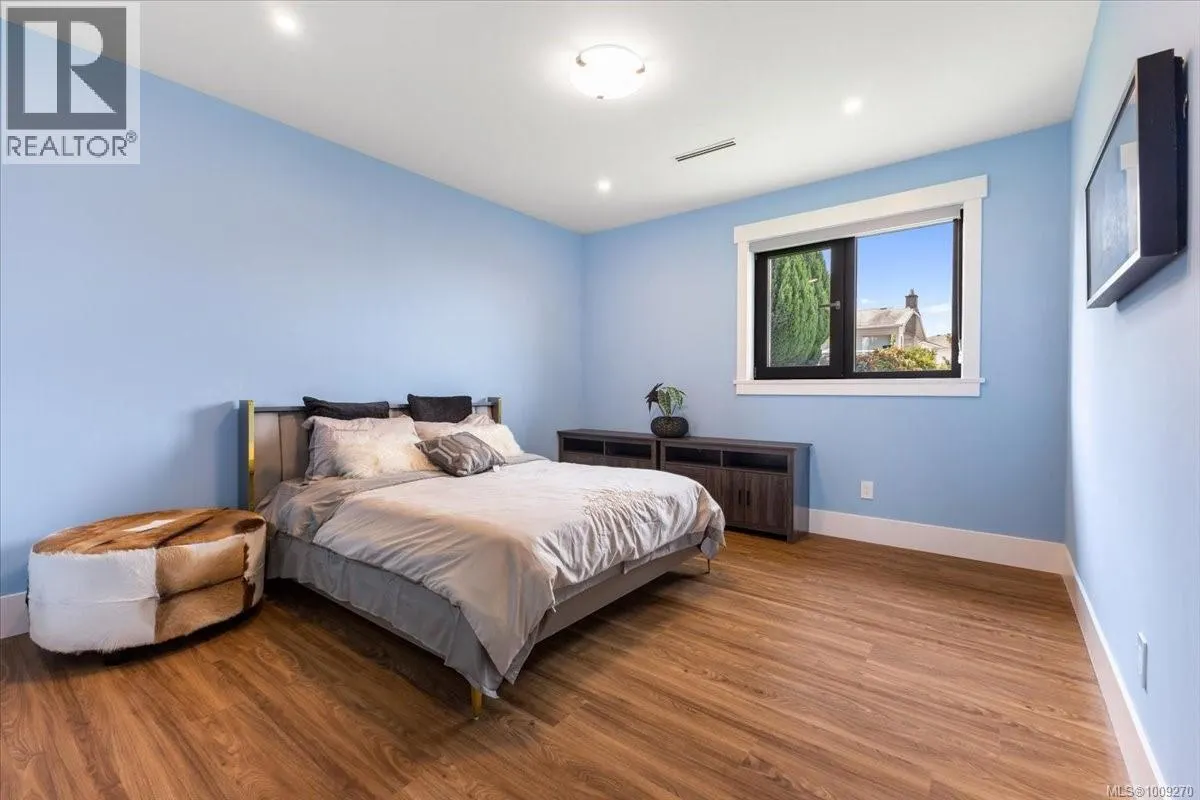 116 Sharon Pl