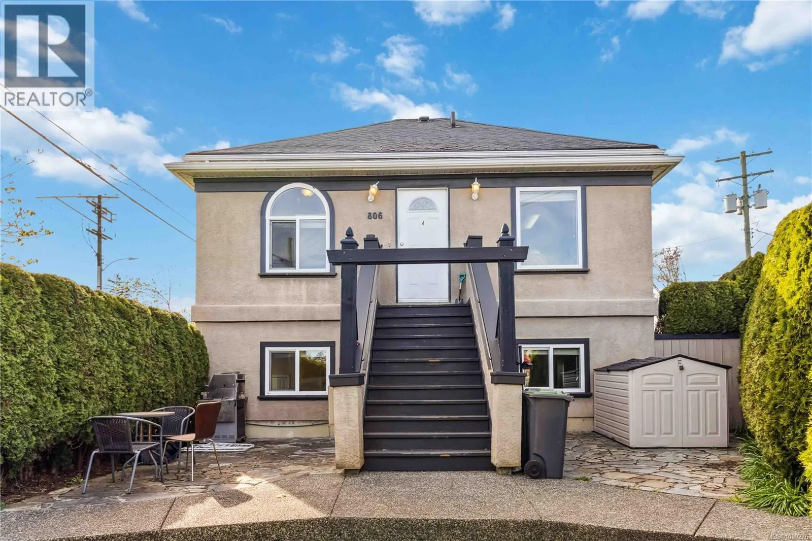 806 Old Esquimalt Rd