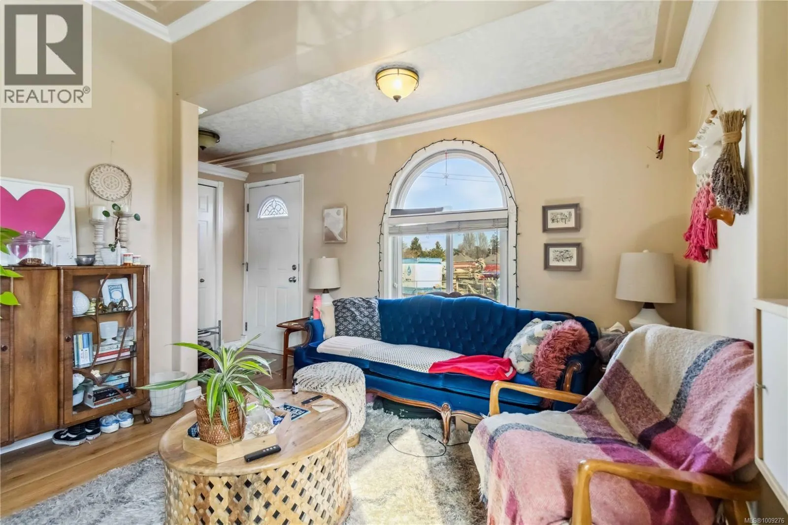806 Old Esquimalt Rd