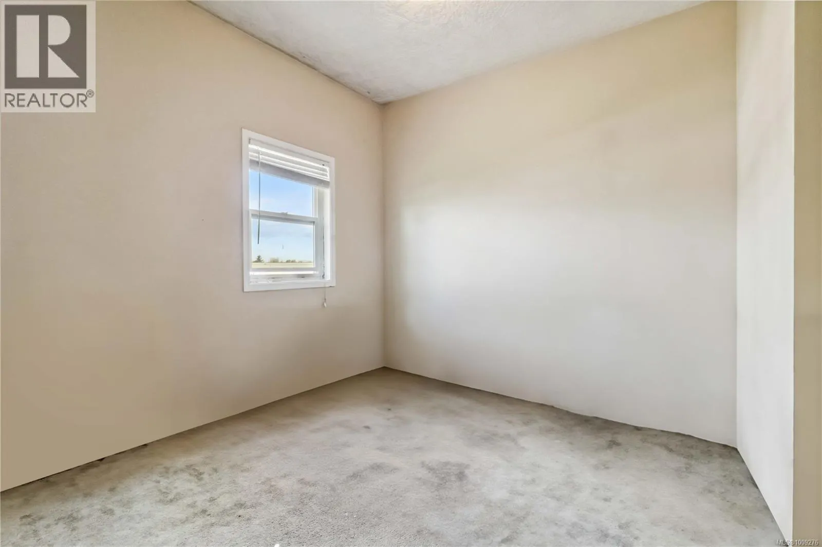 806 Old Esquimalt Rd