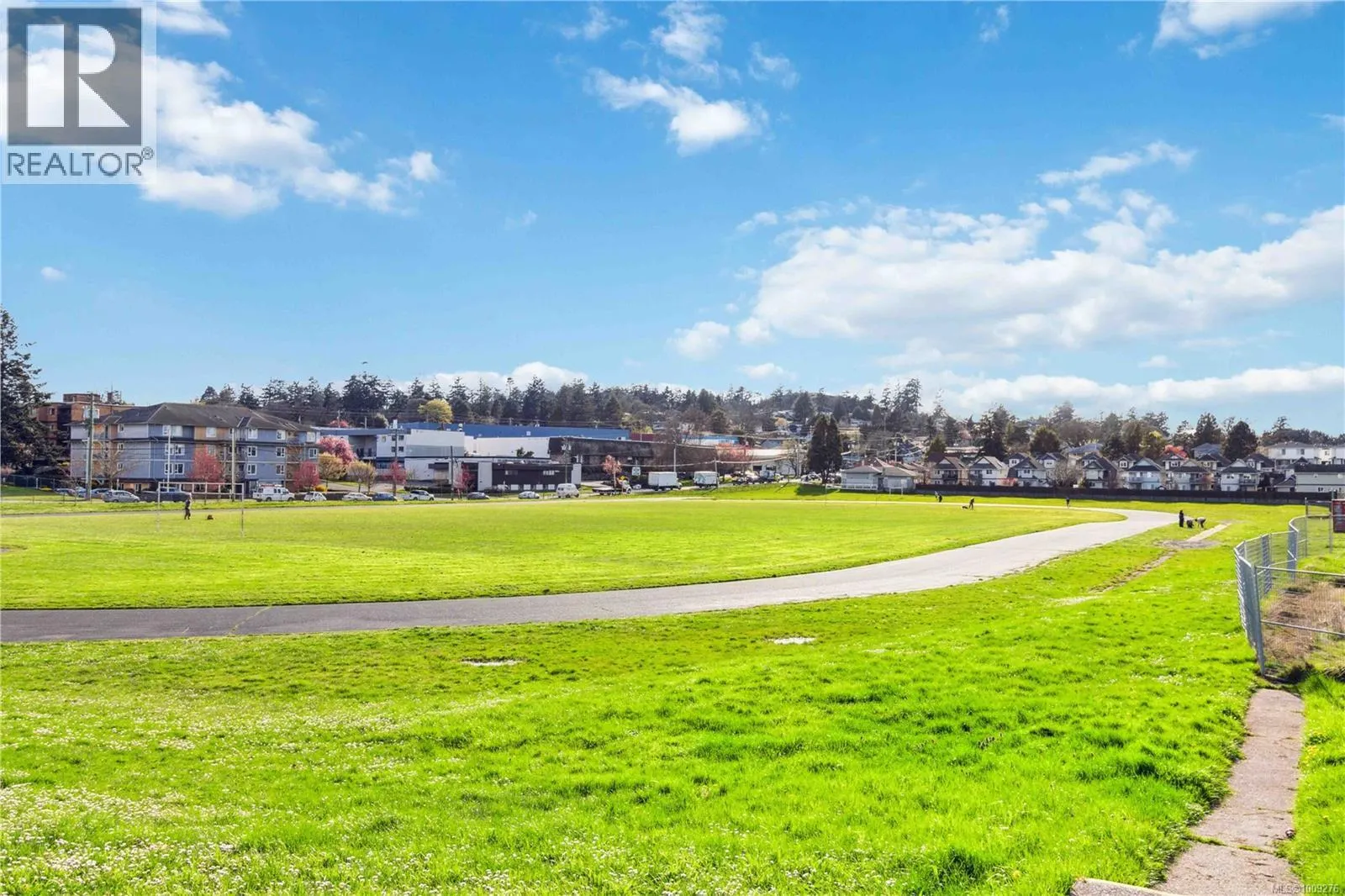 806 Old Esquimalt Rd