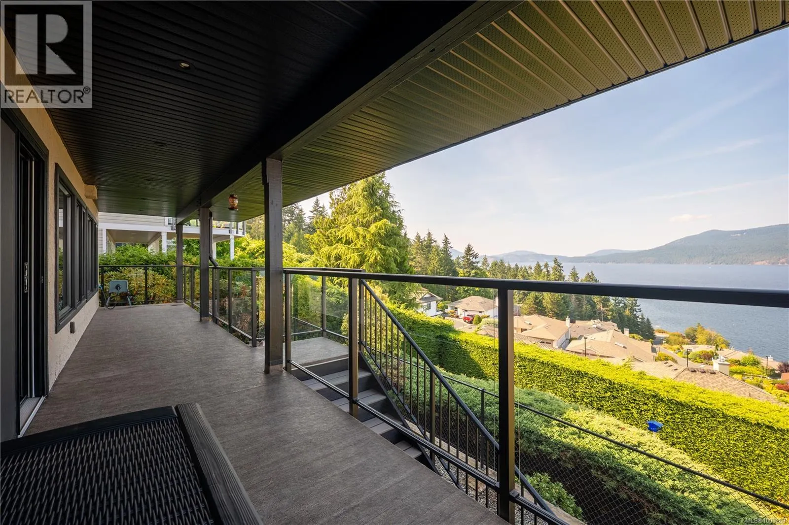 553 Marine View