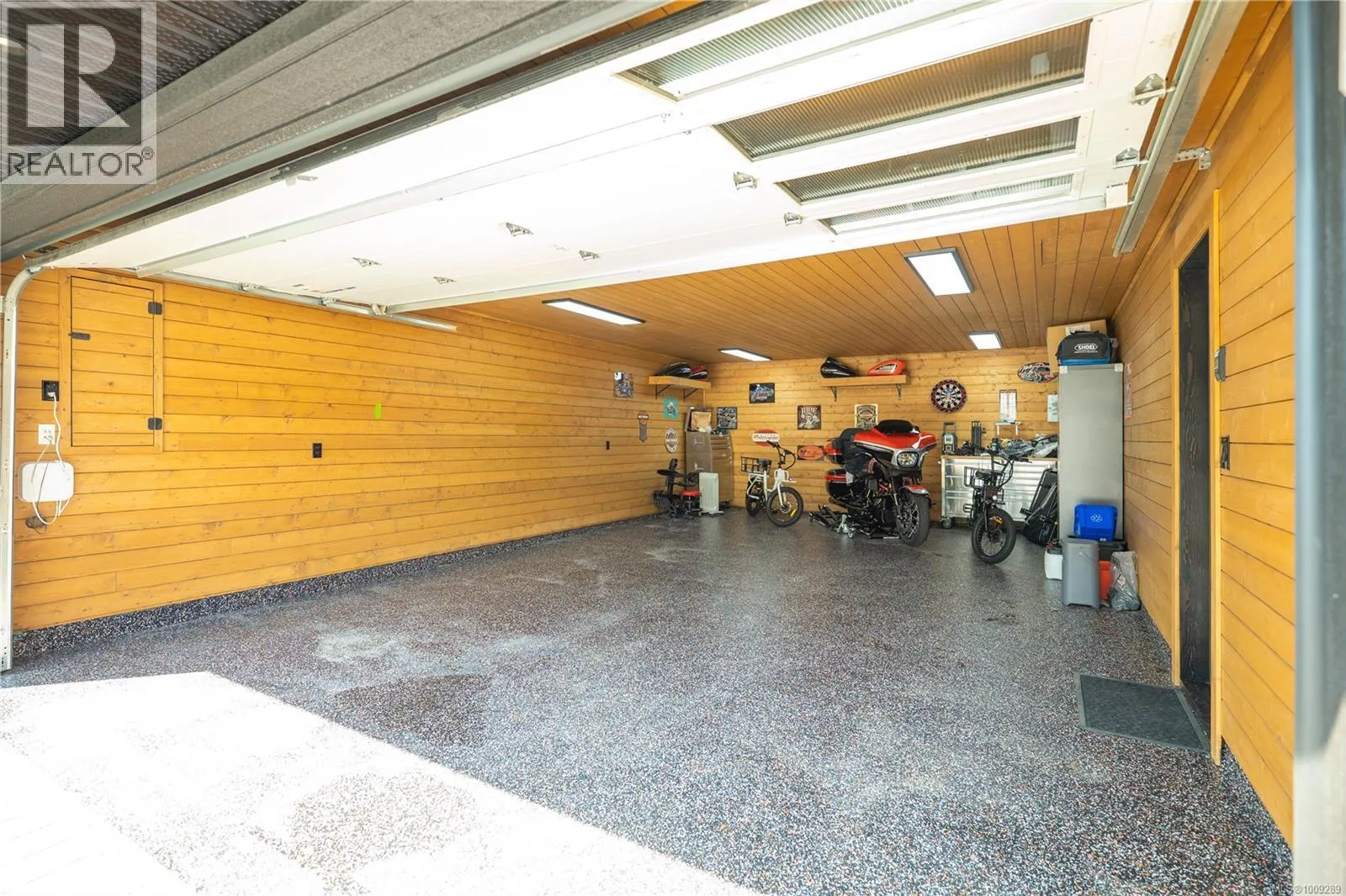 553 Marine View