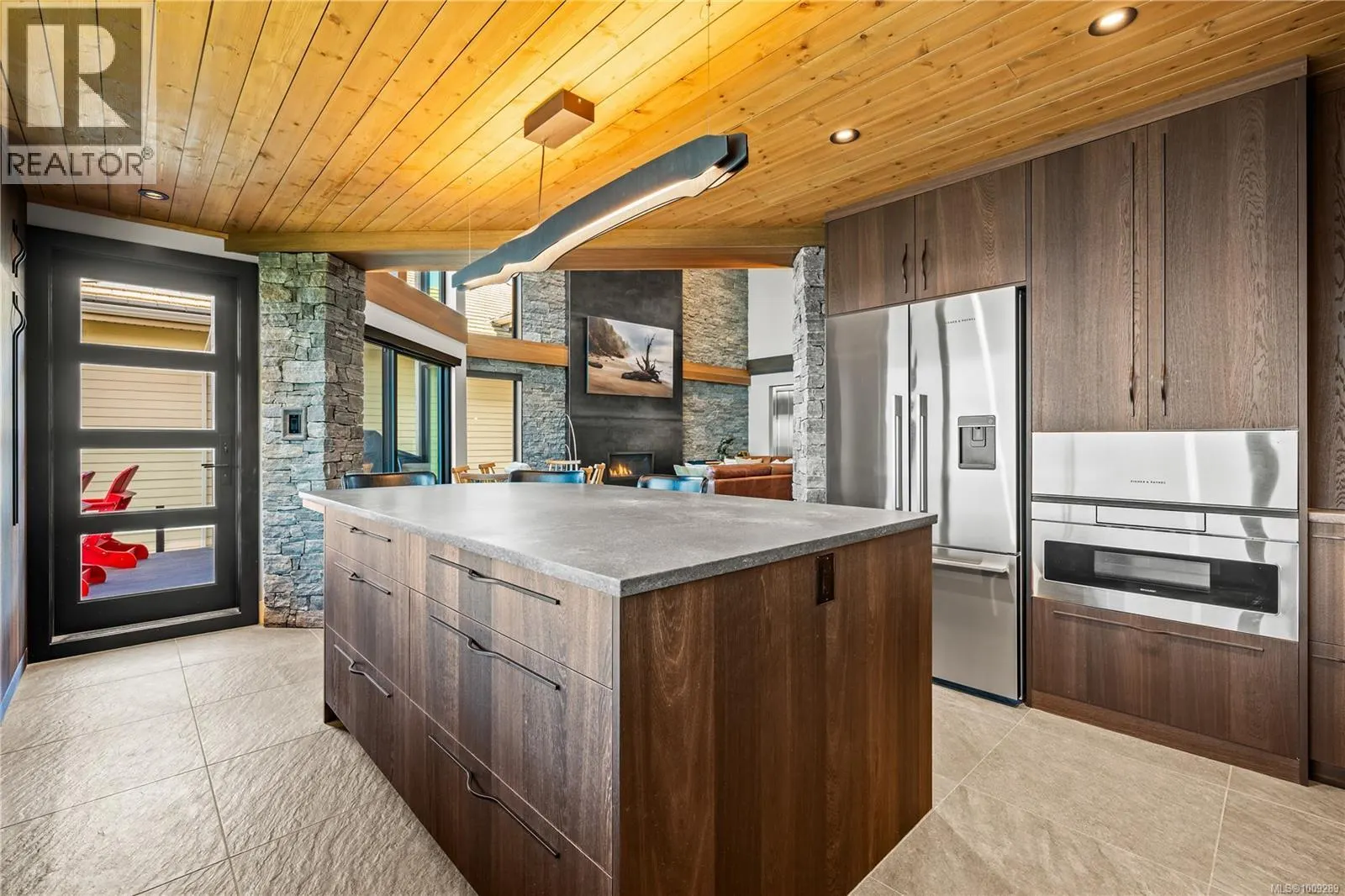553 Marine View