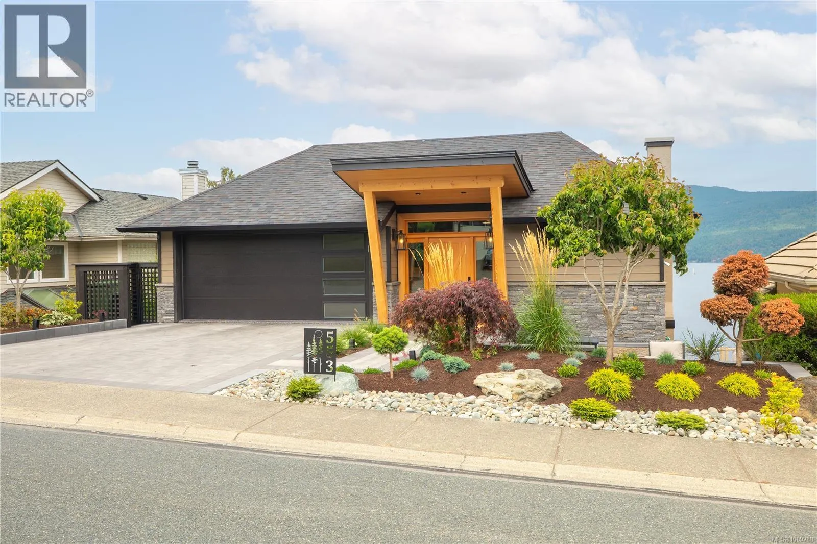 553 Marine View