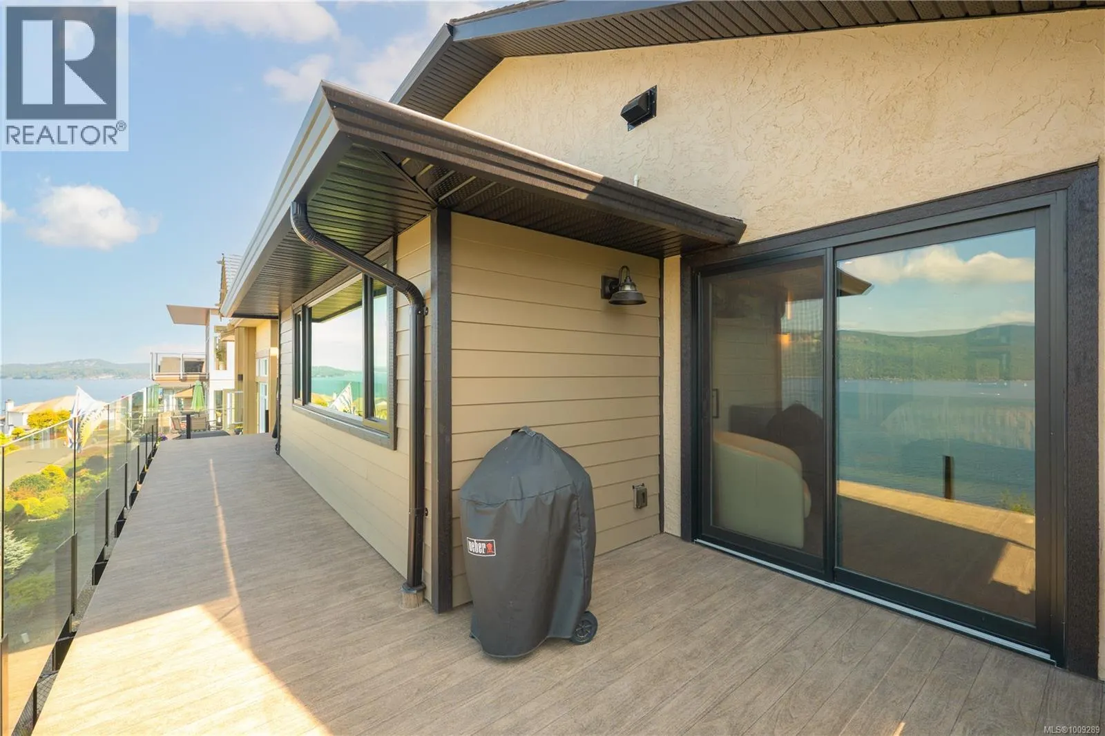 553 Marine View