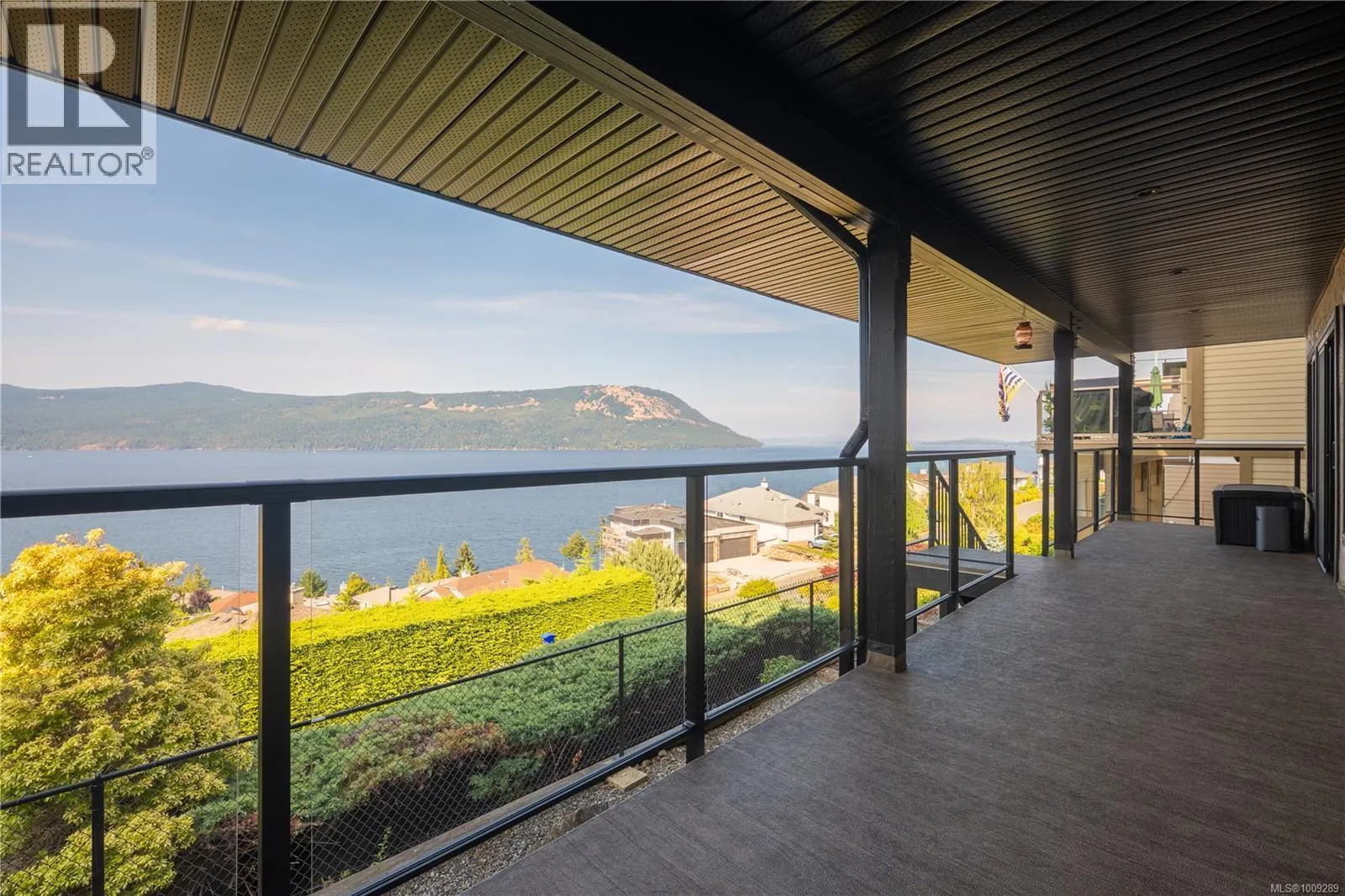 553 Marine View