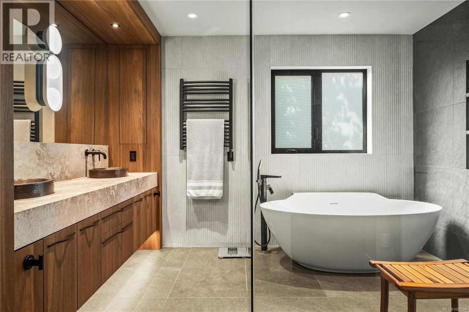 553 Marine View