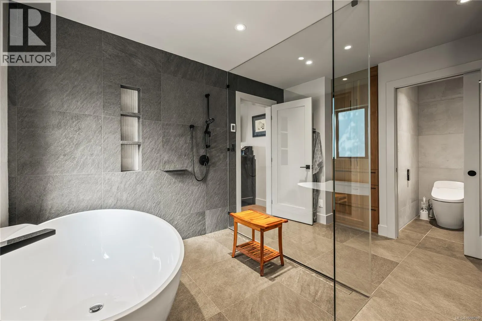 553 Marine View