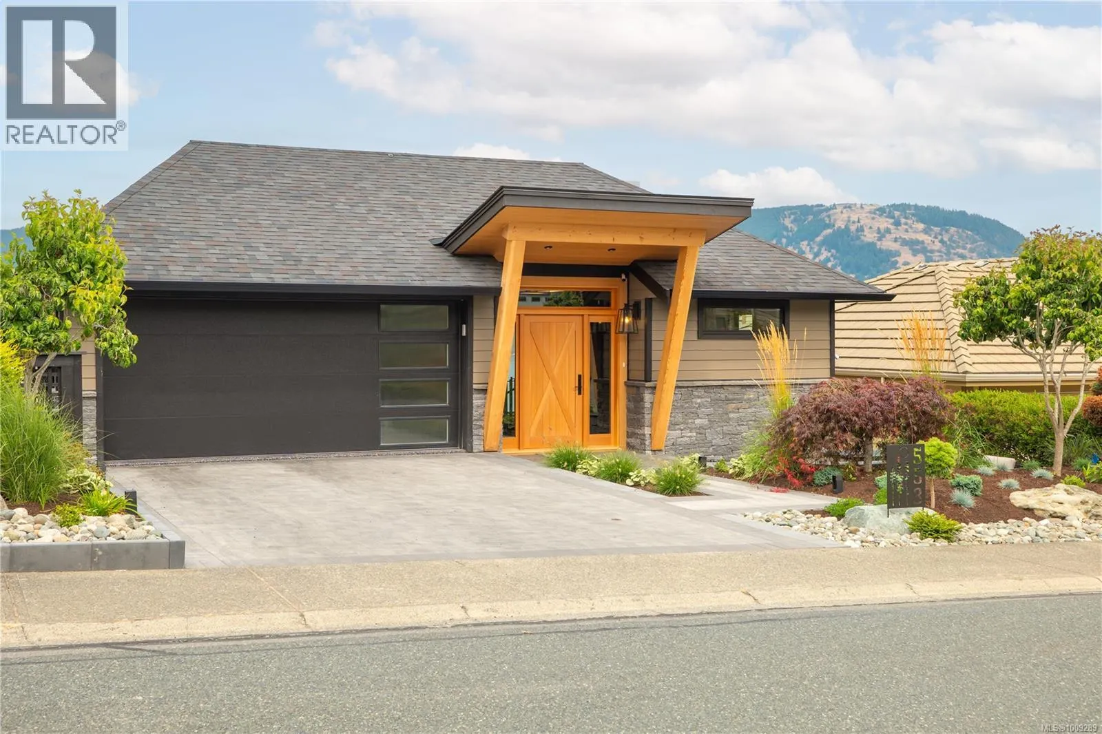 553 Marine View