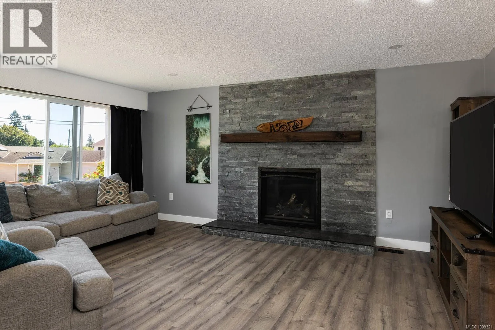 5884 Deborah Dr