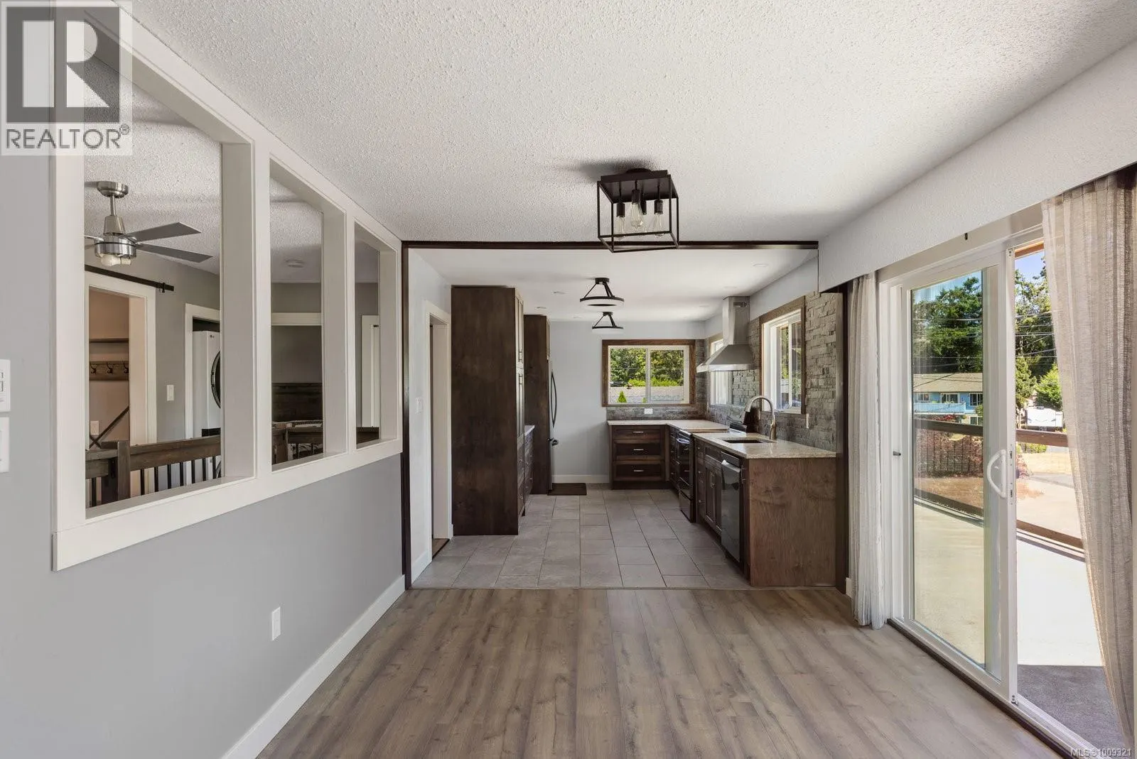 5884 Deborah Dr