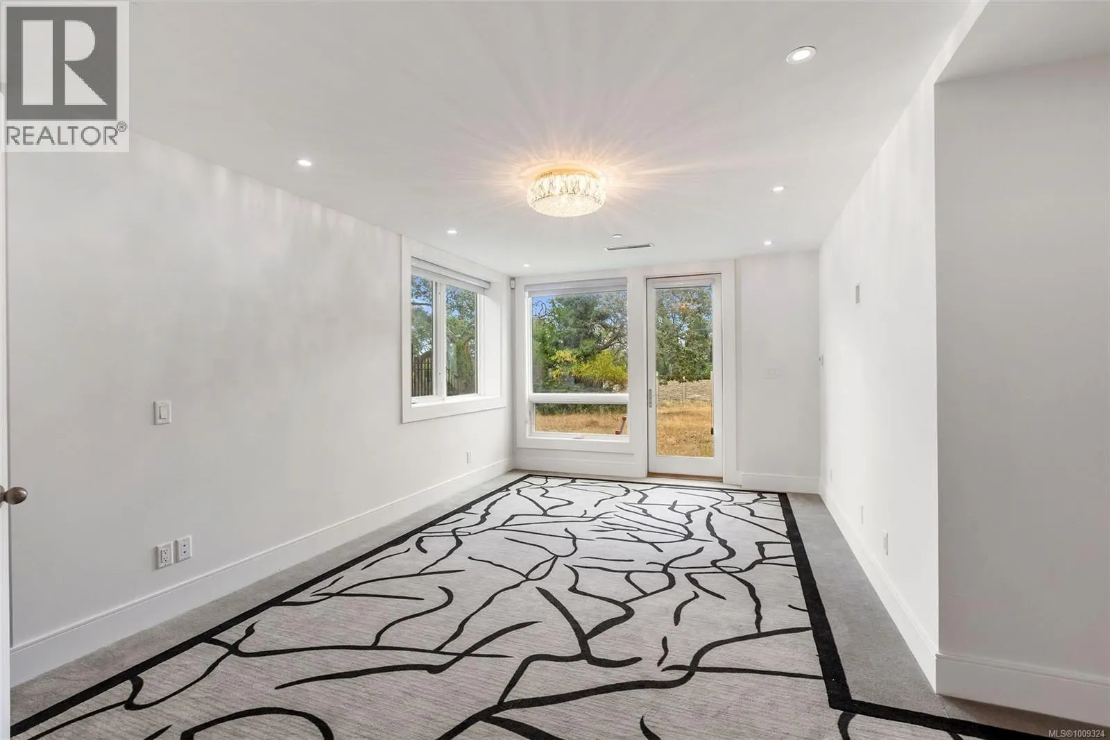 3355 Midland Rd