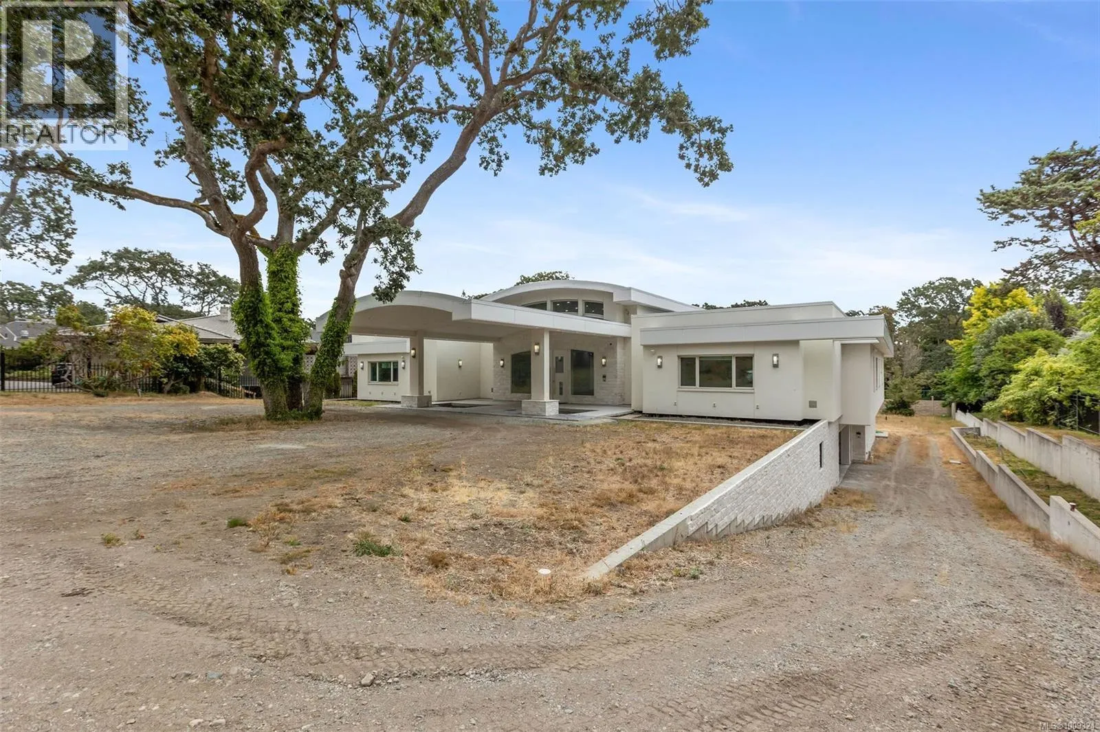 3355 Midland Rd