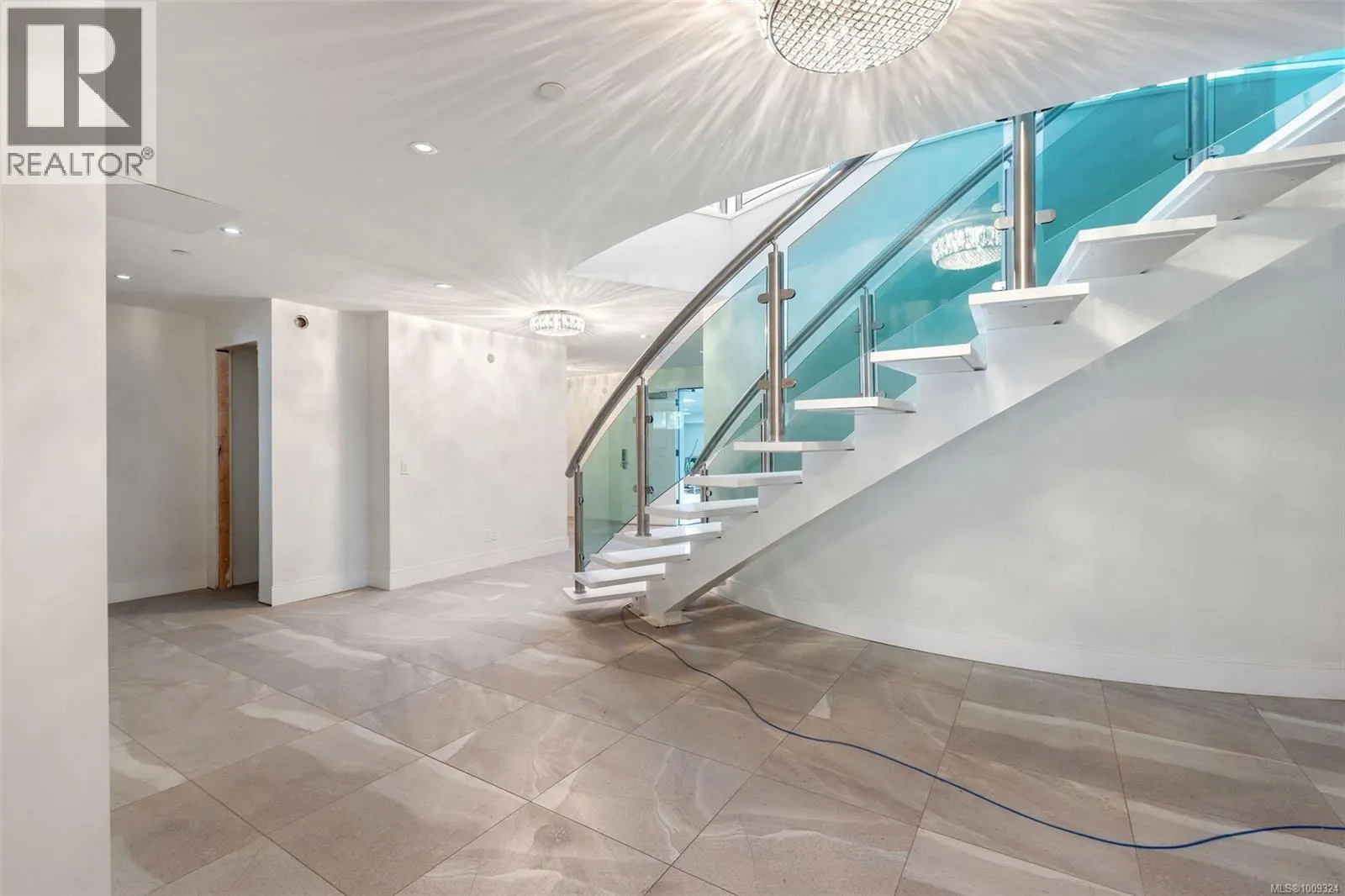 3355 Midland Rd