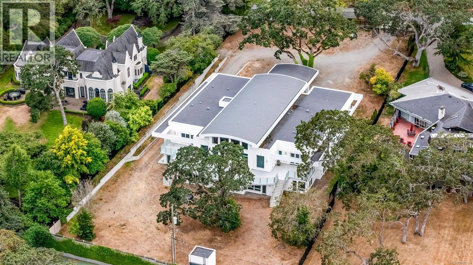 3355 Midland Rd