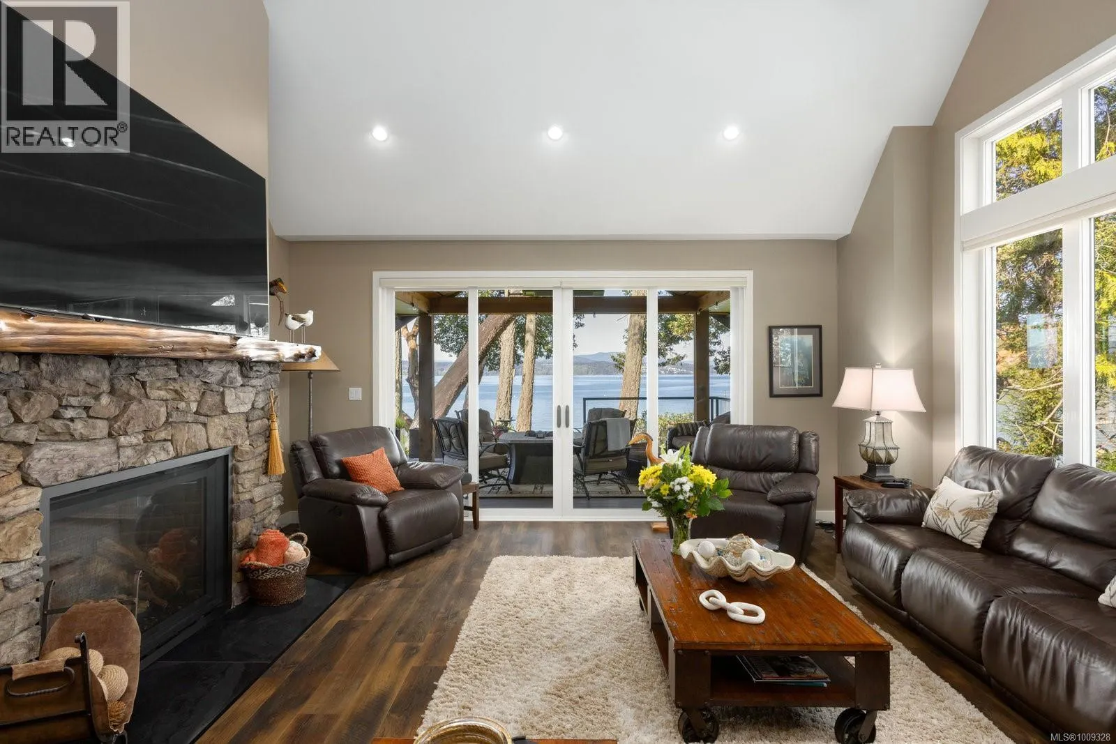 11176 Chalet Rd