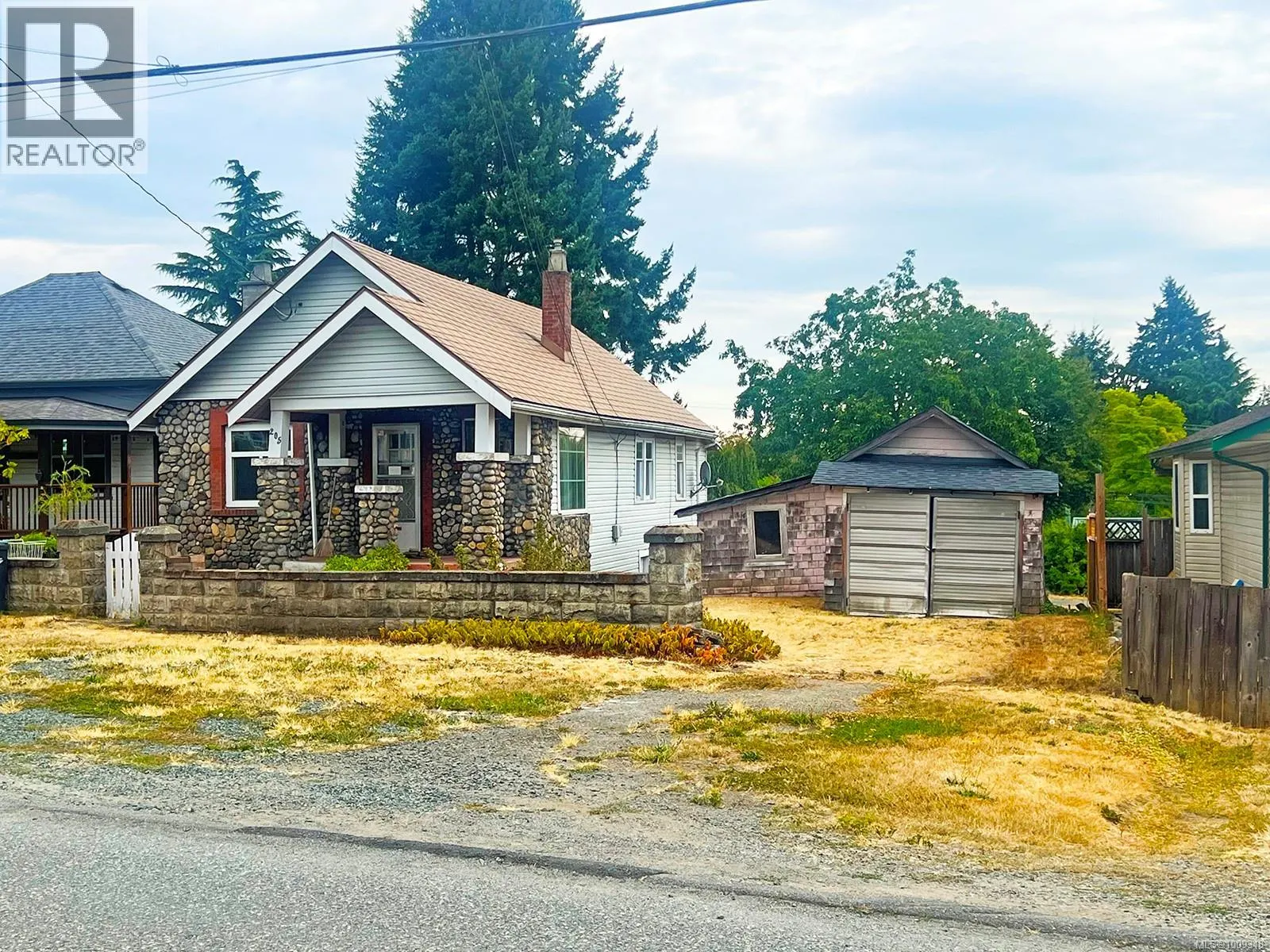 205 View St