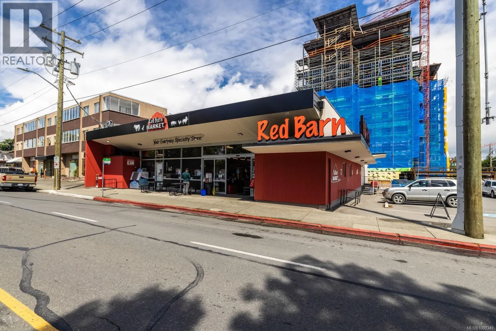 105 501 Park Pl