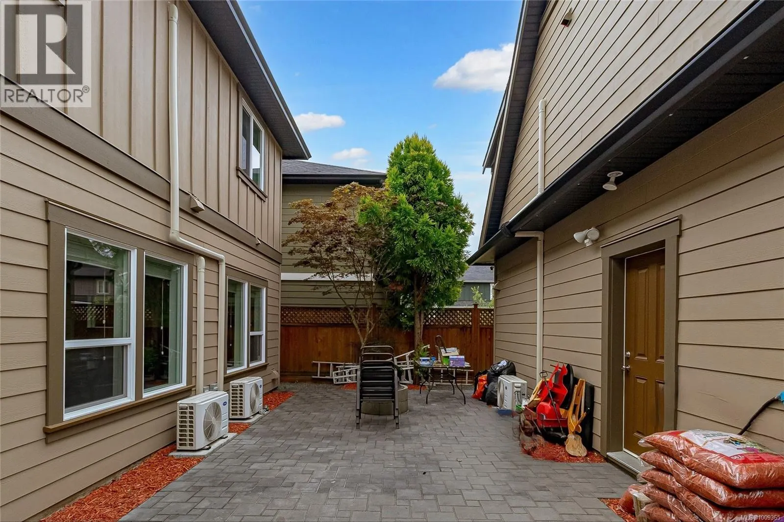 3368 Merlin Rd