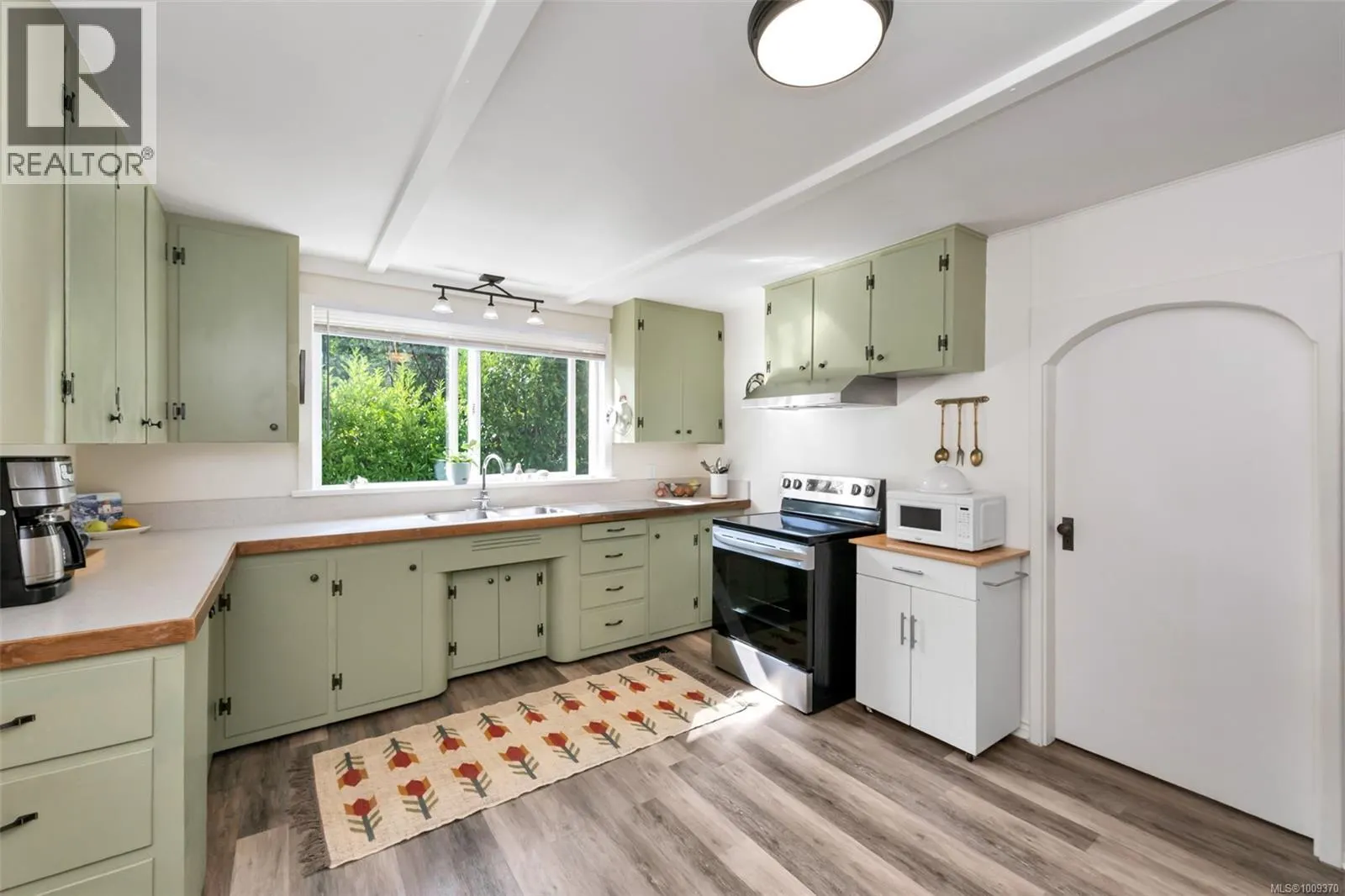 9286 Chemainus Rd