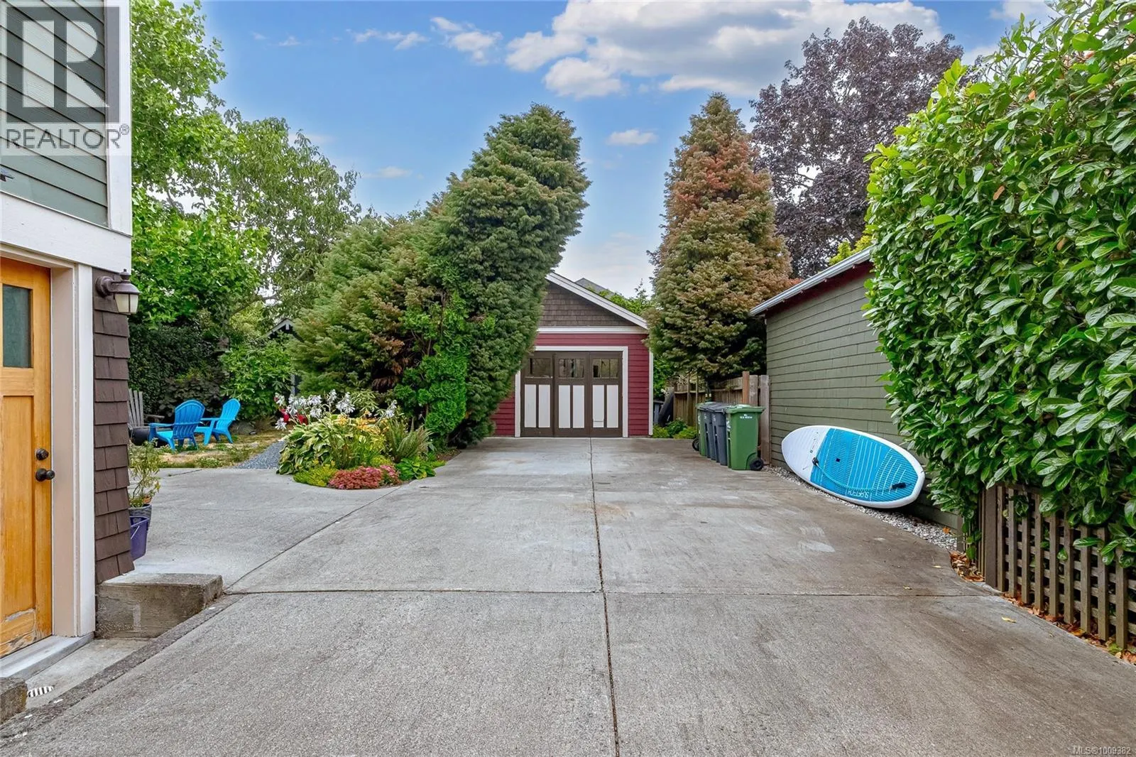 625 Harbinger Ave