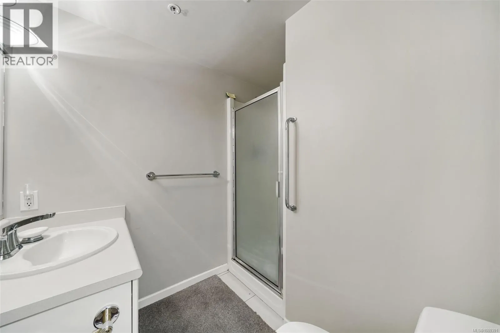 111 27 Songhees Rd