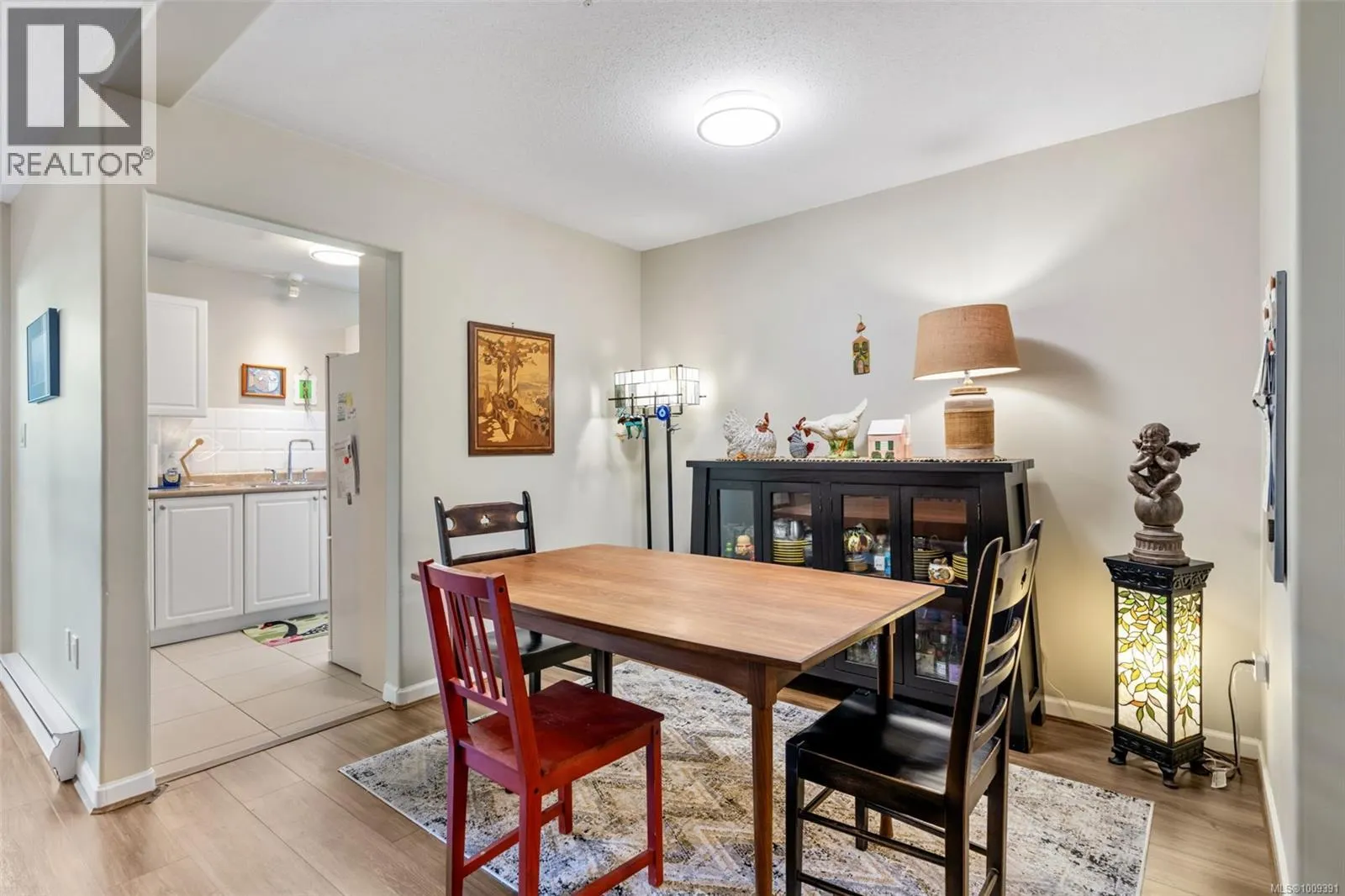 111 27 Songhees Rd
