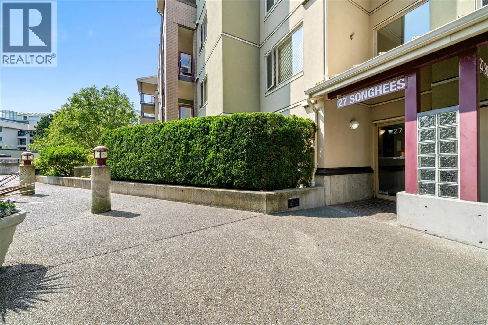 111 27 Songhees Rd