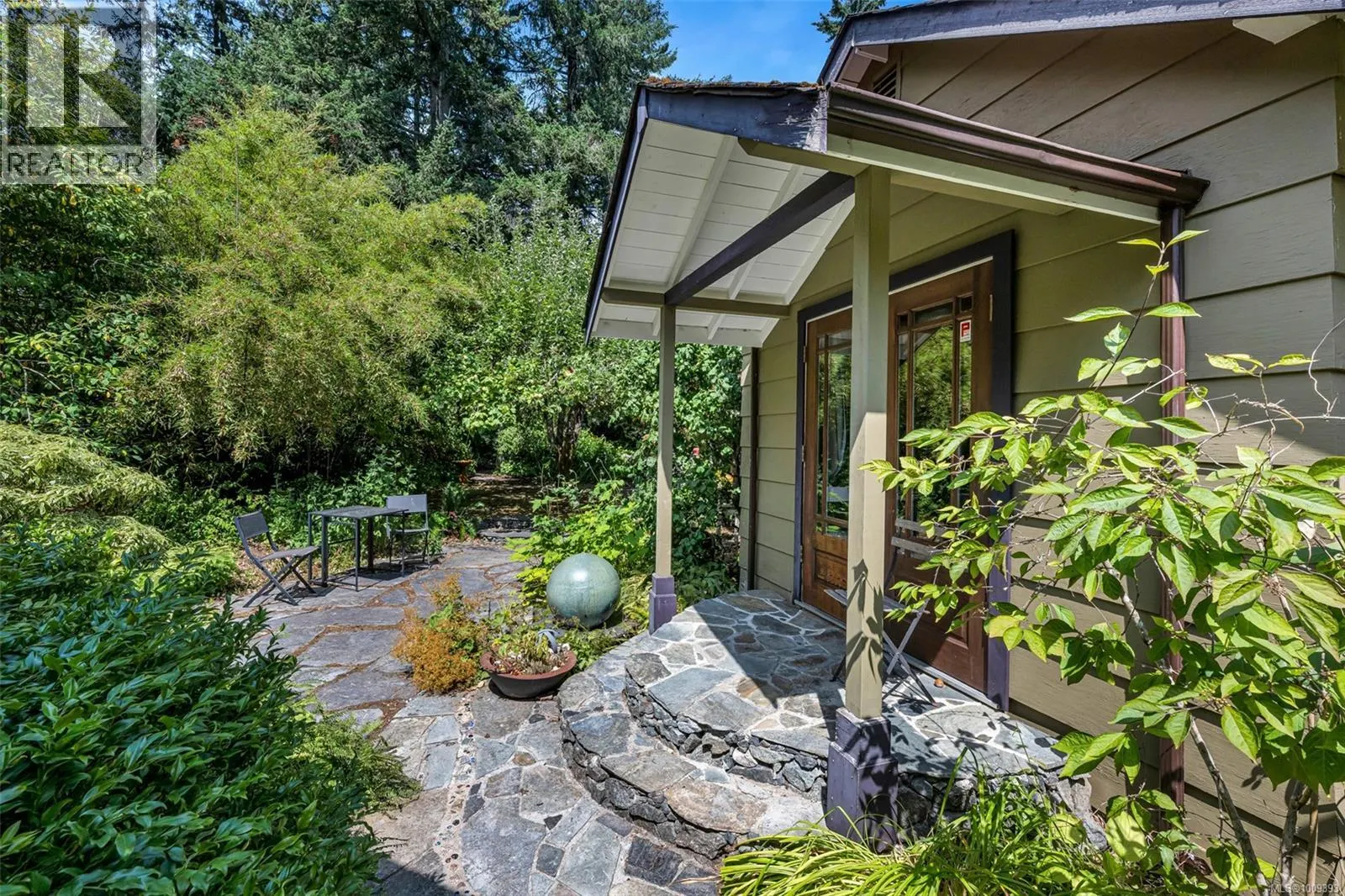624 Beaver Lake Rd