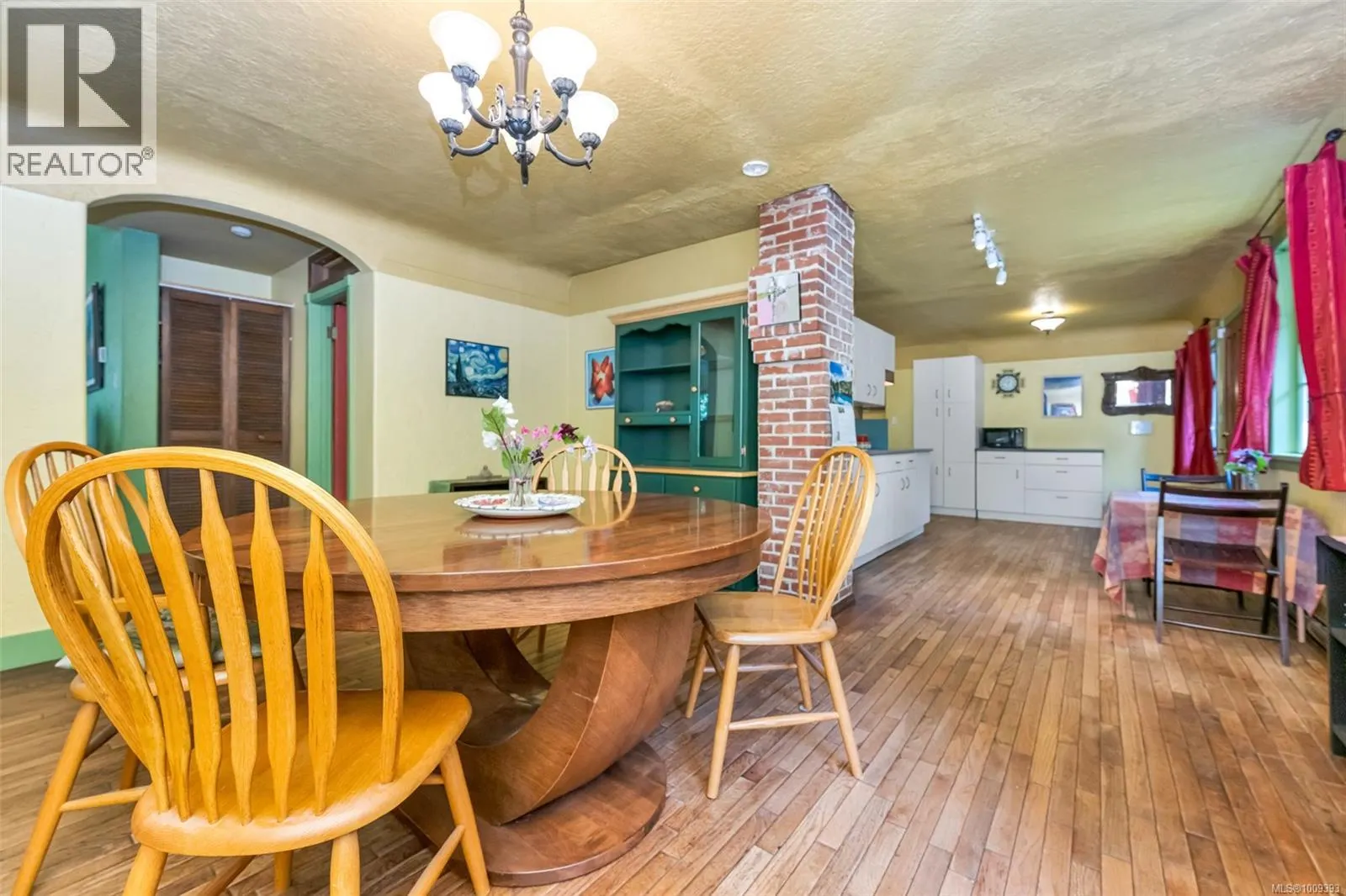 624 Beaver Lake Rd