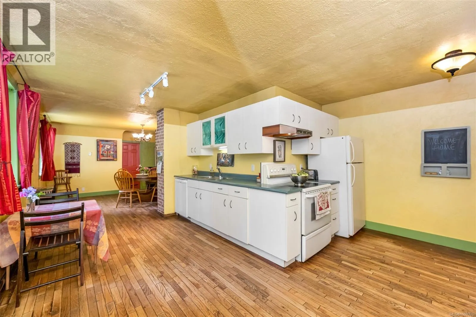 624 Beaver Lake Rd