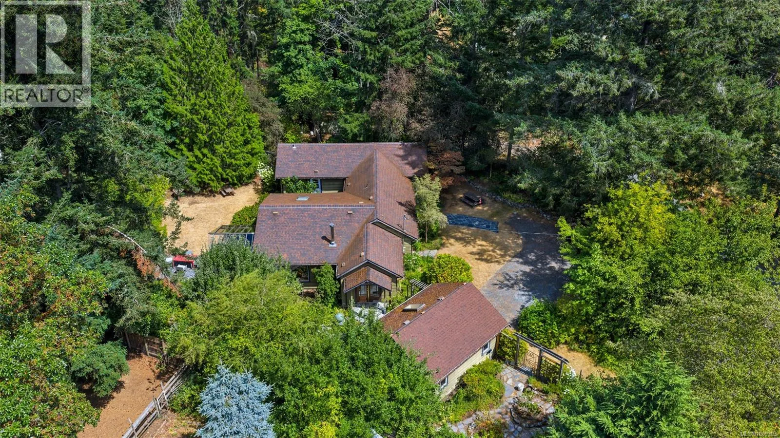 624 Beaver Lake Rd