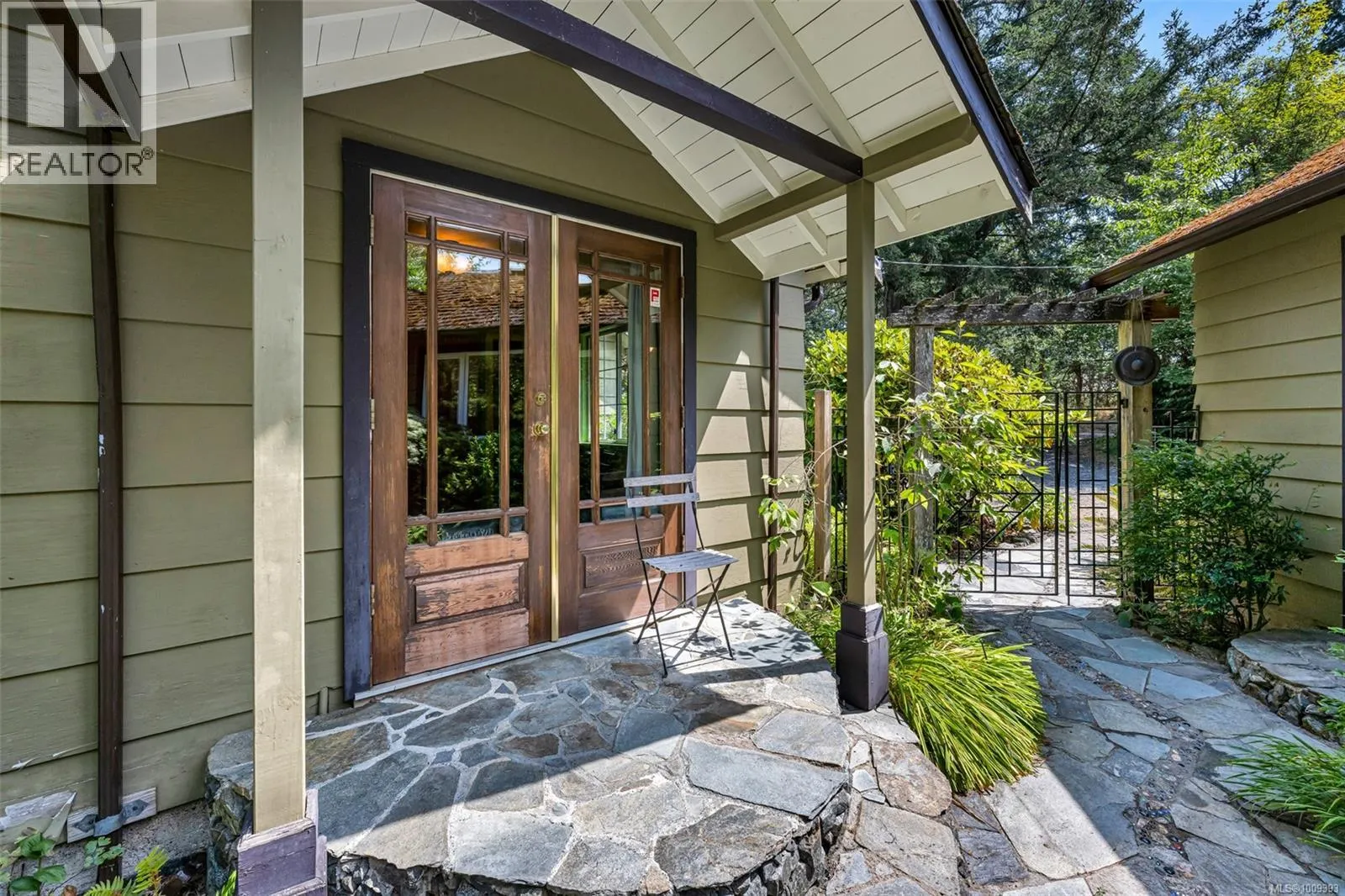 624 Beaver Lake Rd