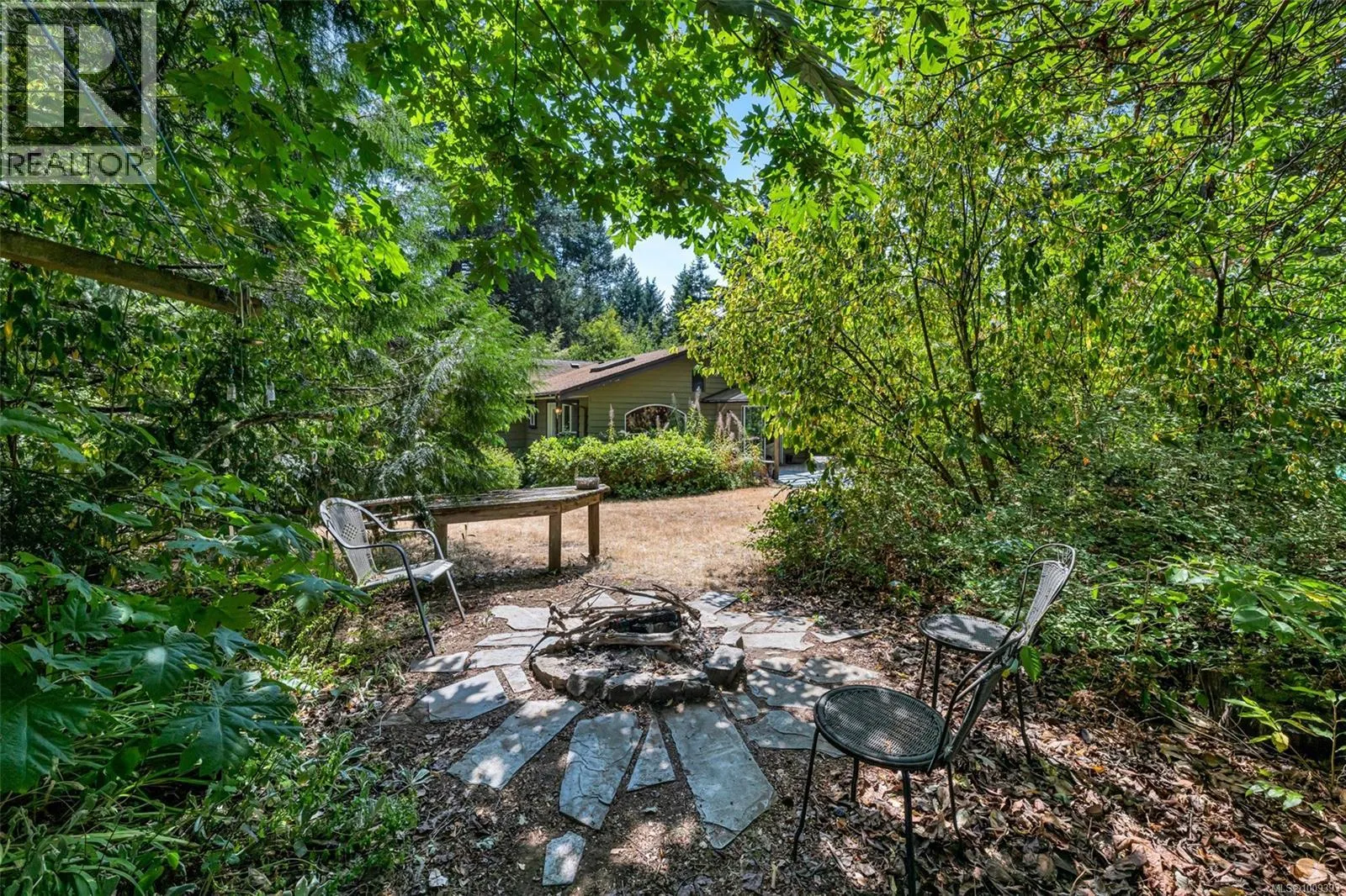 624 Beaver Lake Rd
