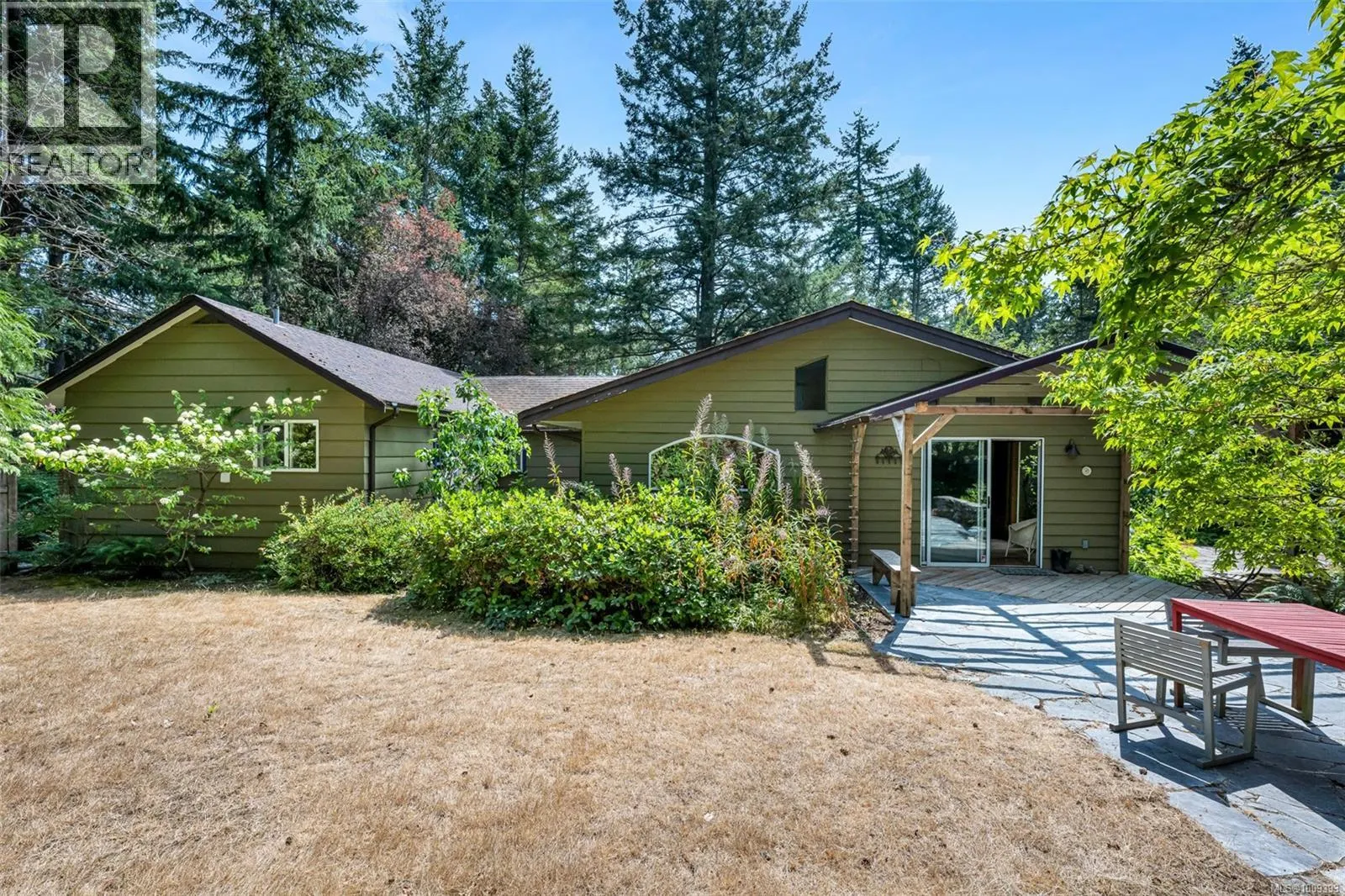 624 Beaver Lake Rd