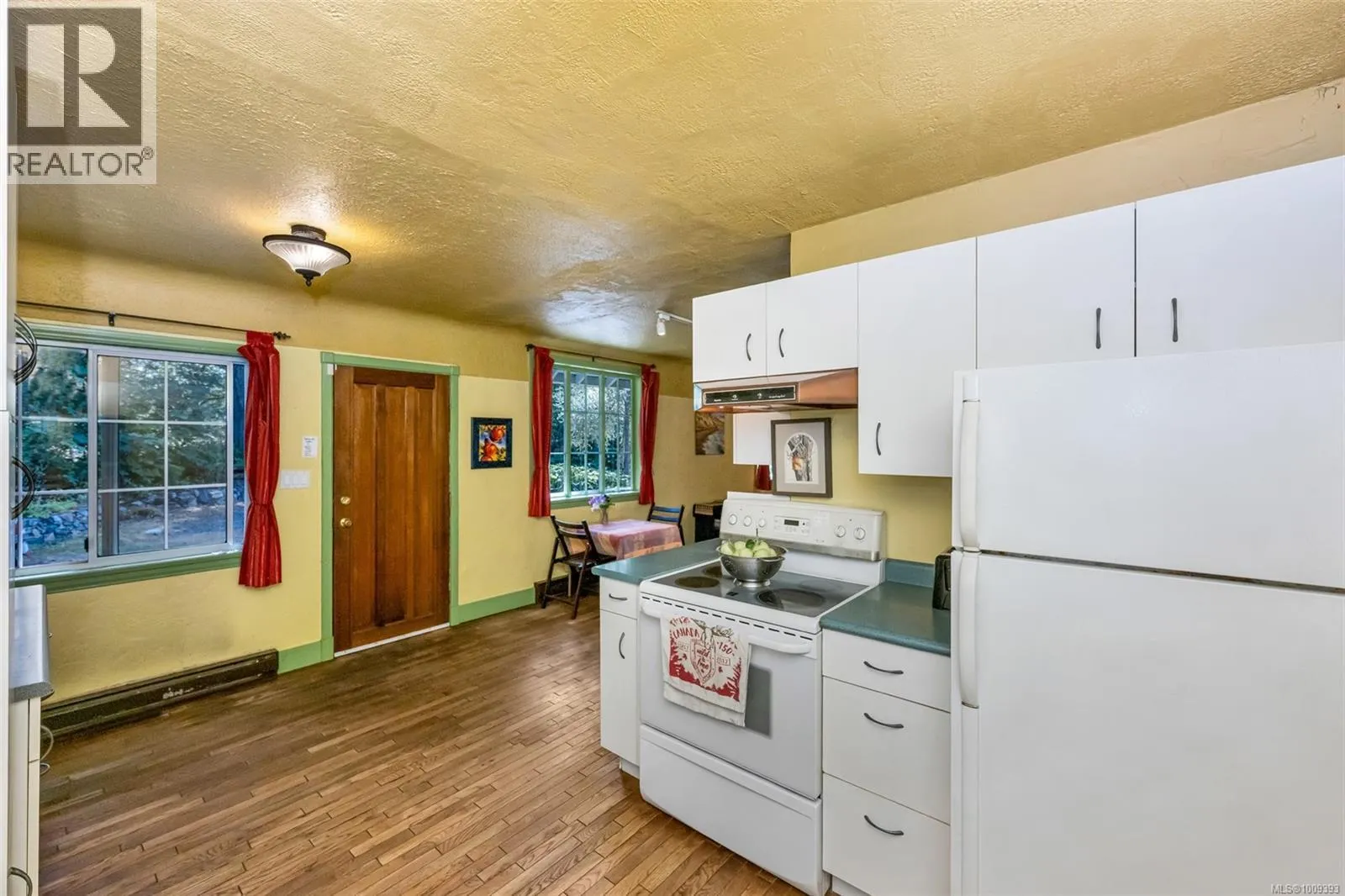 624 Beaver Lake Rd