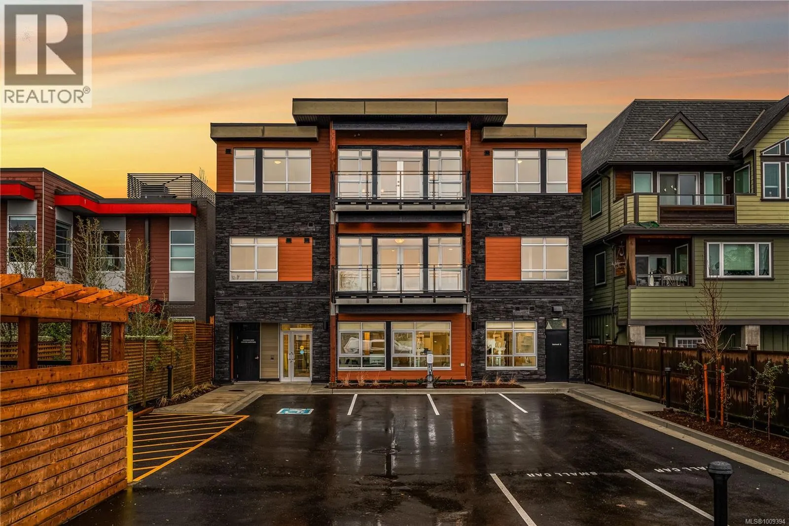 154 Weld St