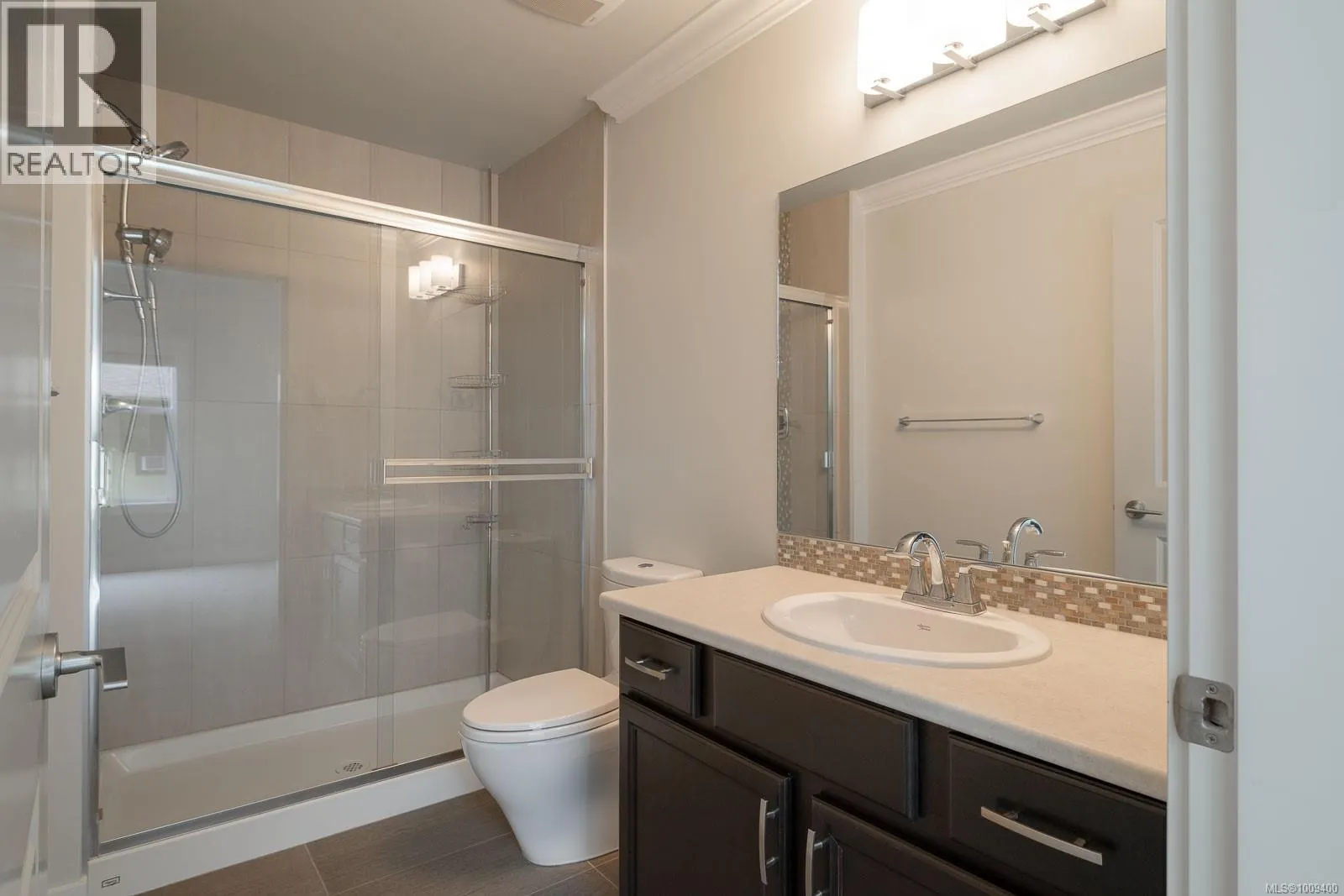 204 1838 Cowichan Bay Rd