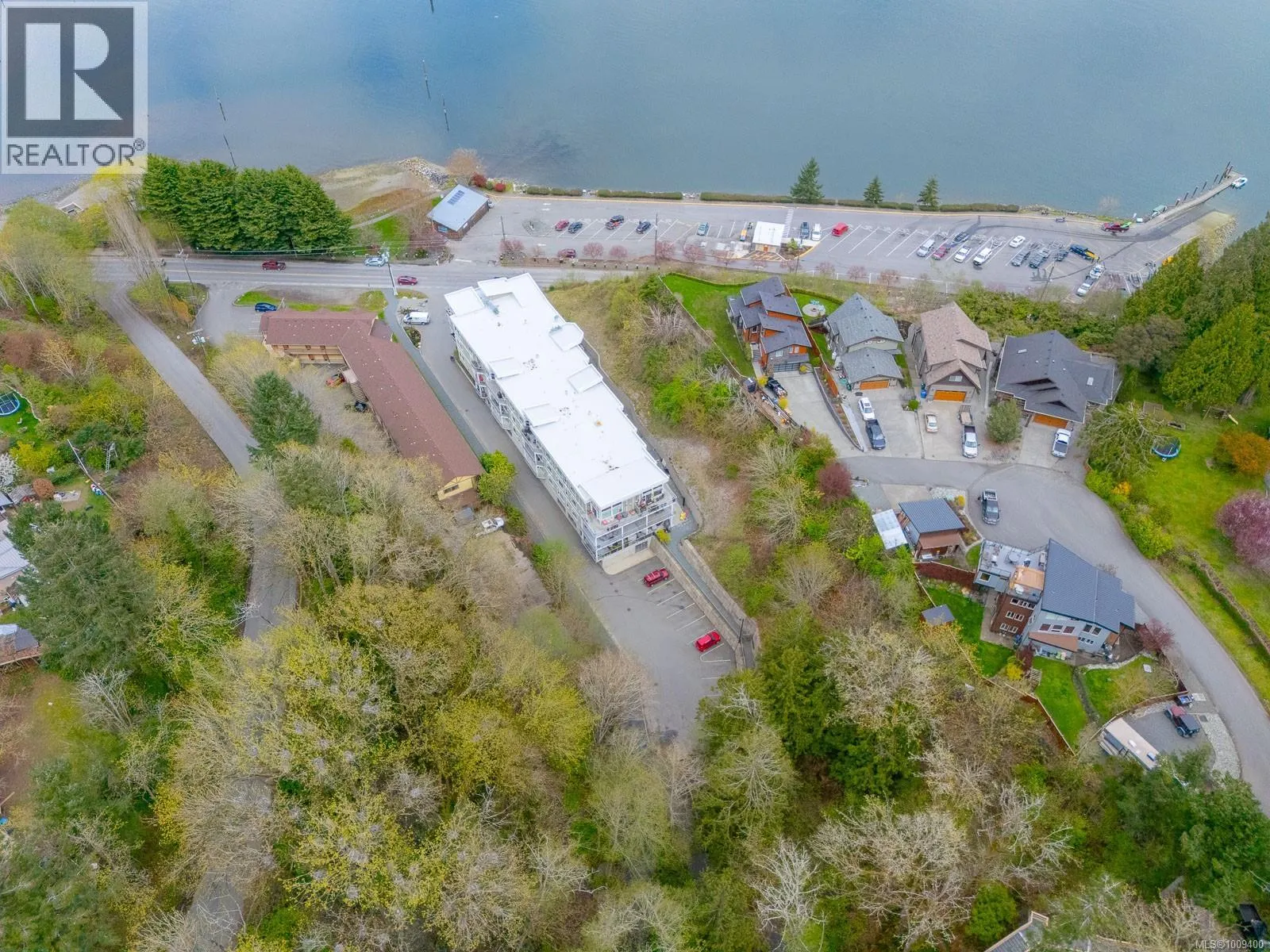 204 1838 Cowichan Bay Rd
