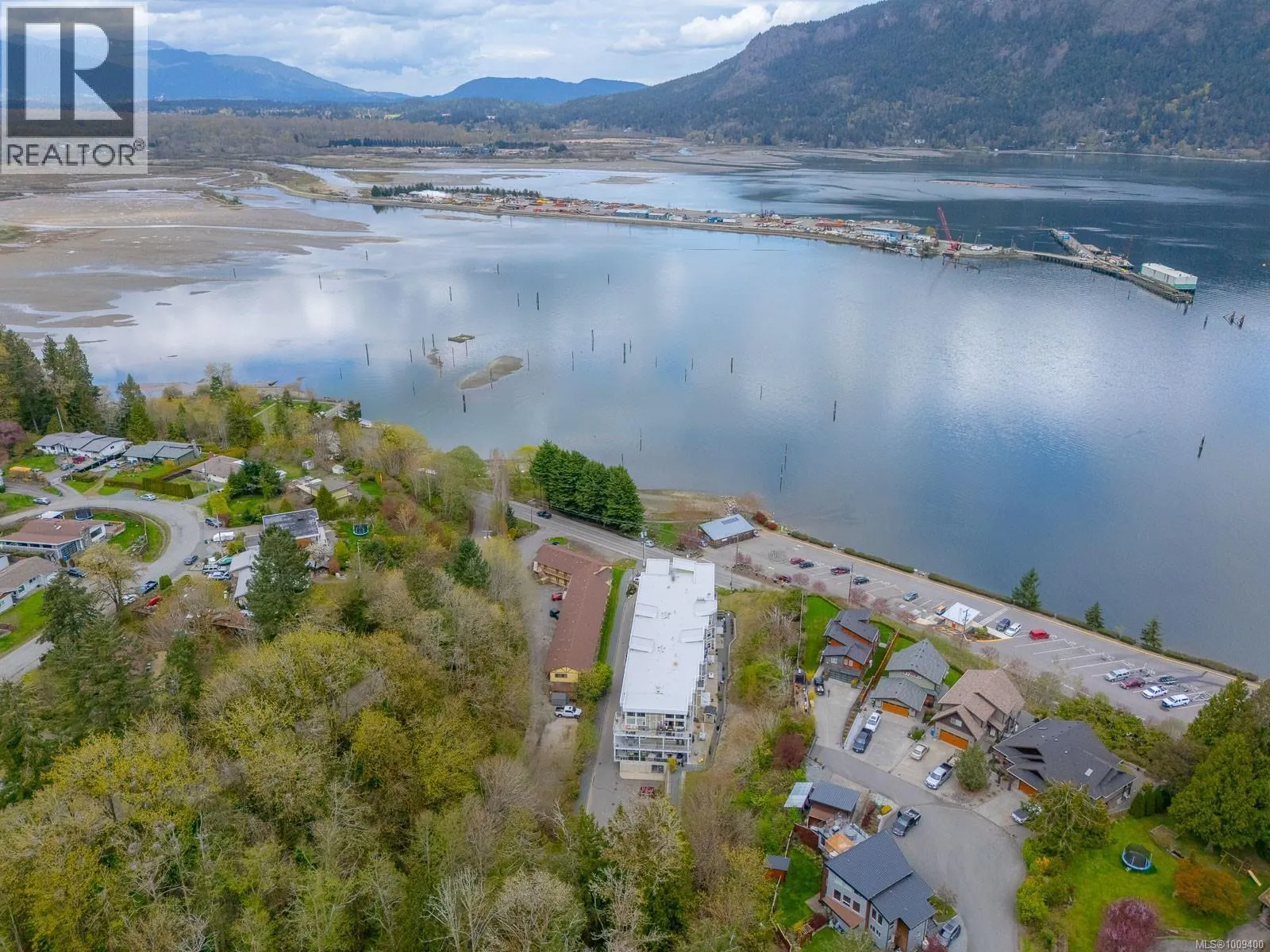 204 1838 Cowichan Bay Rd