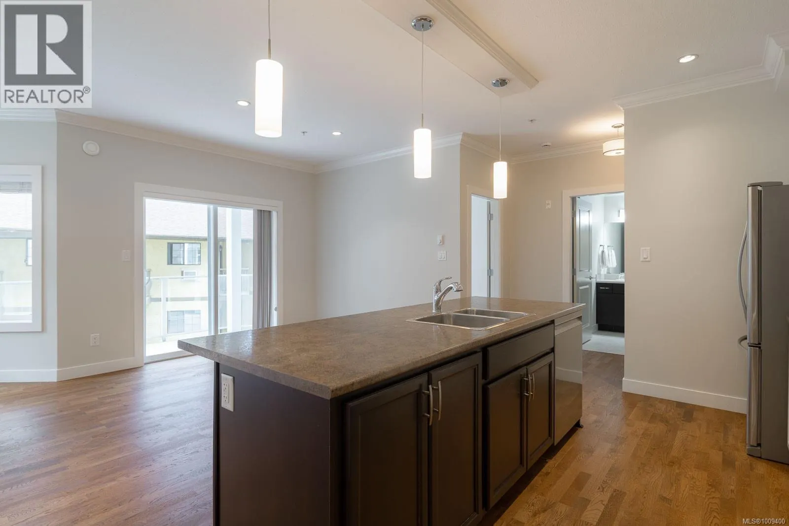 204 1838 Cowichan Bay Rd
