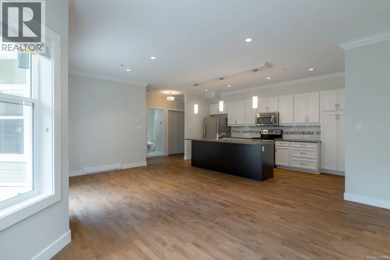 204 1838 Cowichan Bay Rd