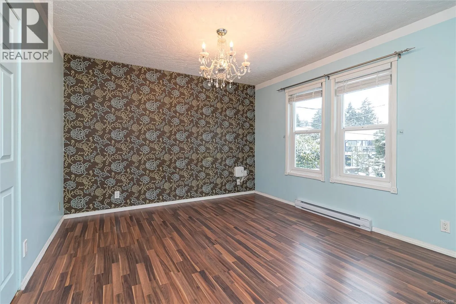 711 Bexhill Rd