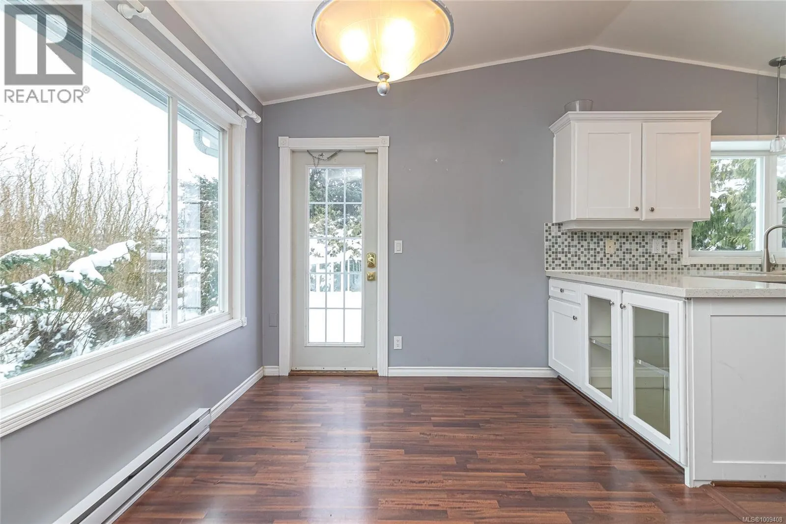 711 Bexhill Rd