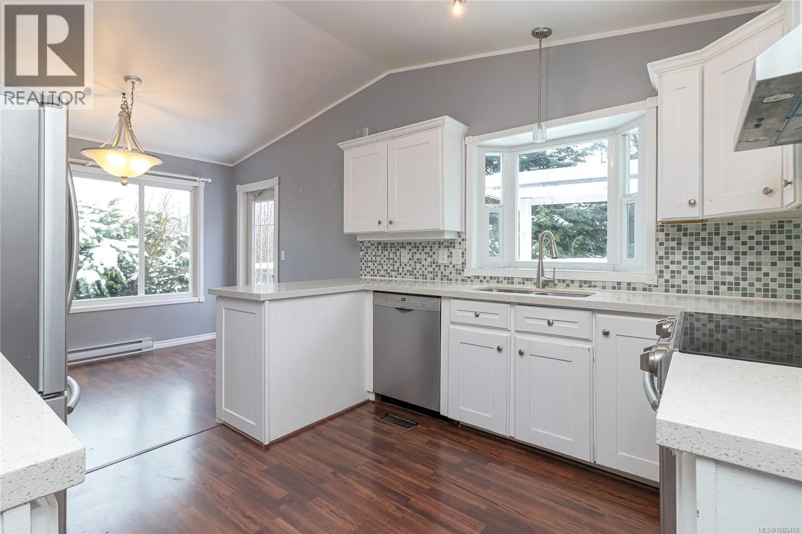 711 Bexhill Rd